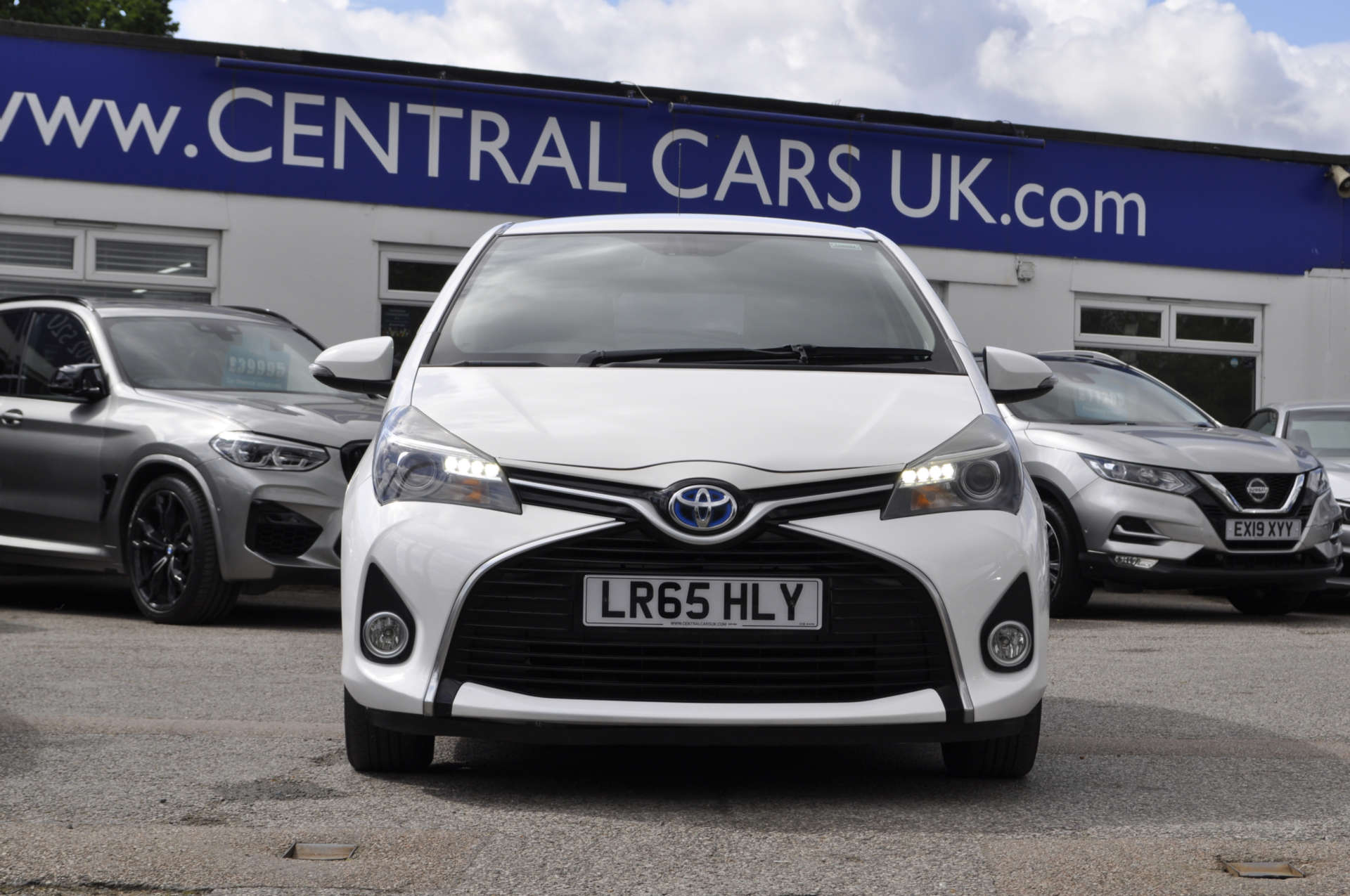 TOYOTA YARIS 1.5 Yaris Hybrid Excel CVT 5dr #2