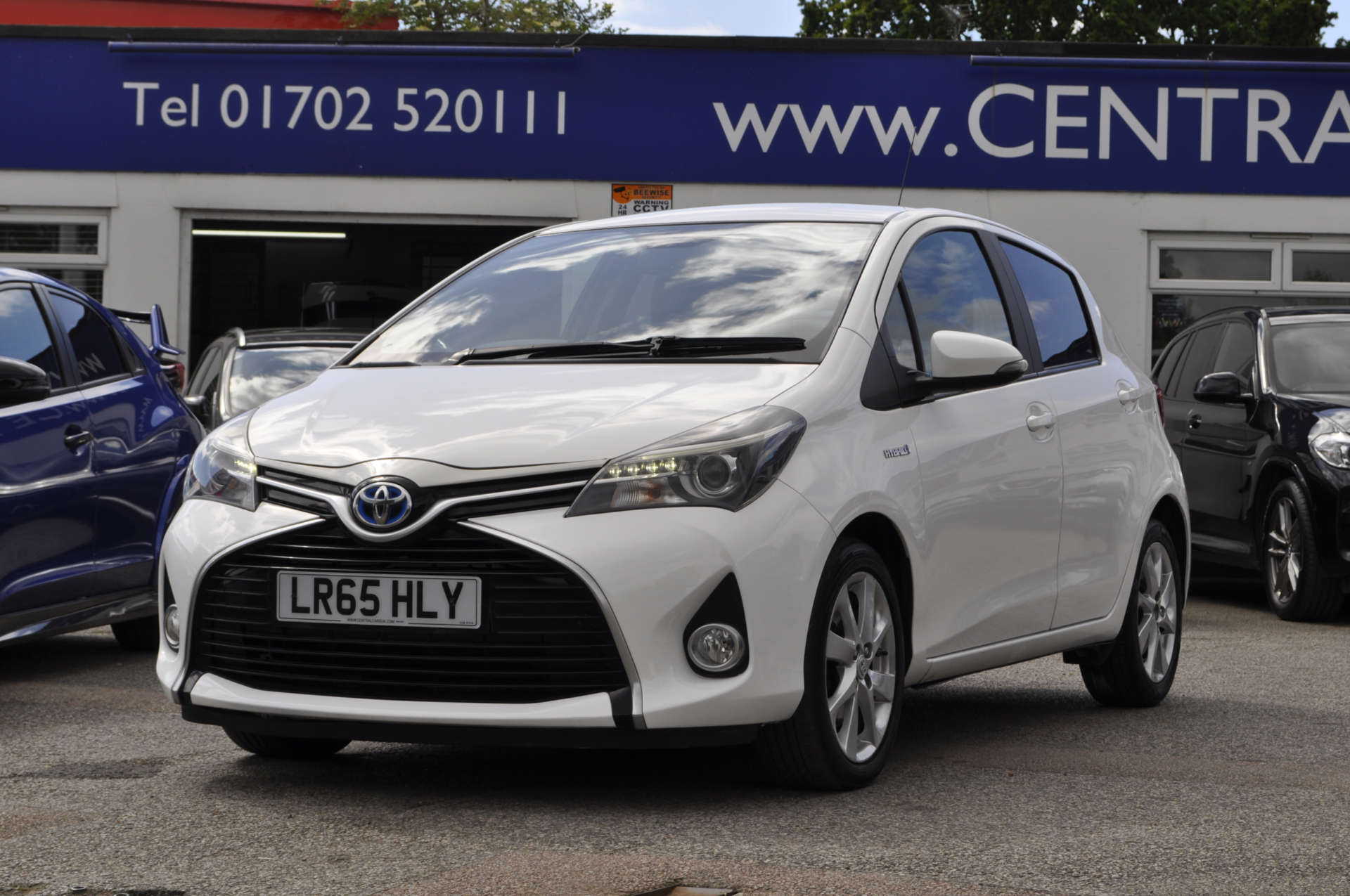 TOYOTA YARIS 1.5 Yaris Hybrid Excel CVT 5dr #3