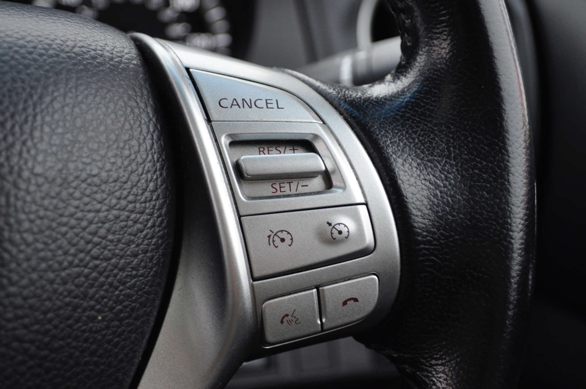 NISSAN NAVARA 2.3 NAVARA TEKNA DCI AUTO 4WD 5dr #18