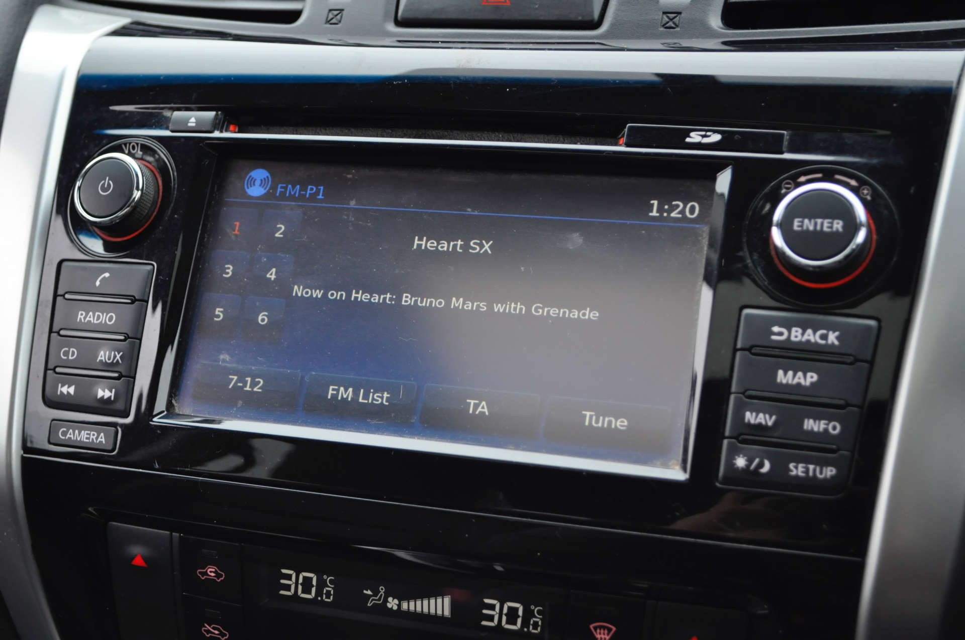 NISSAN NAVARA 2.3 NAVARA TEKNA DCI AUTO 4WD 5dr #23