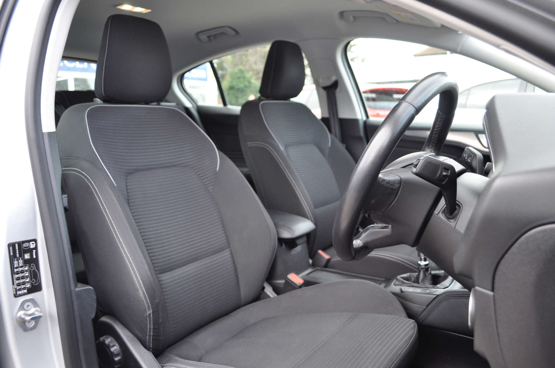 FORD FOCUS 1.0 Focus Titanium 5dr #7