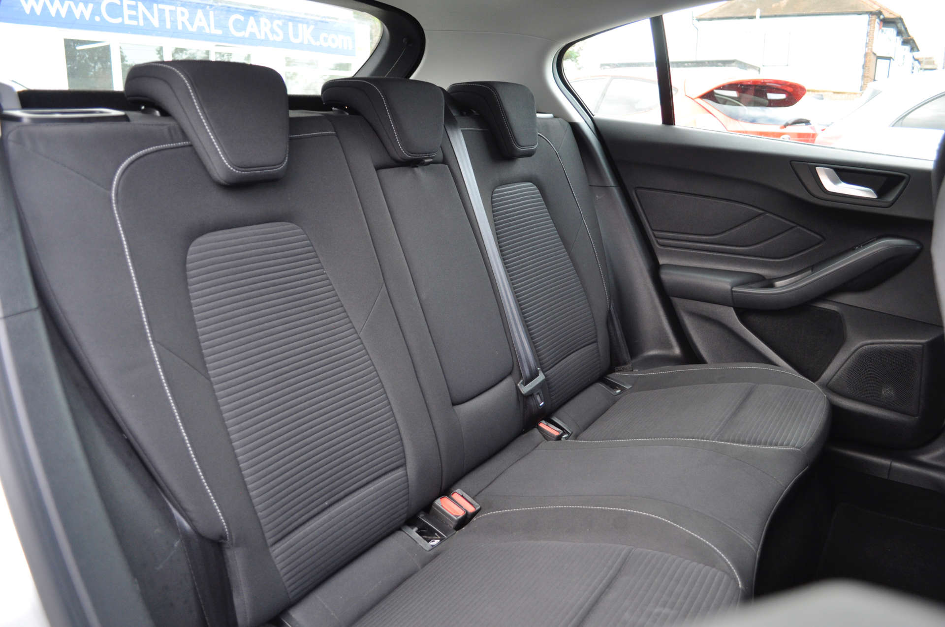 FORD FOCUS 1.0 Focus Titanium 5dr #8