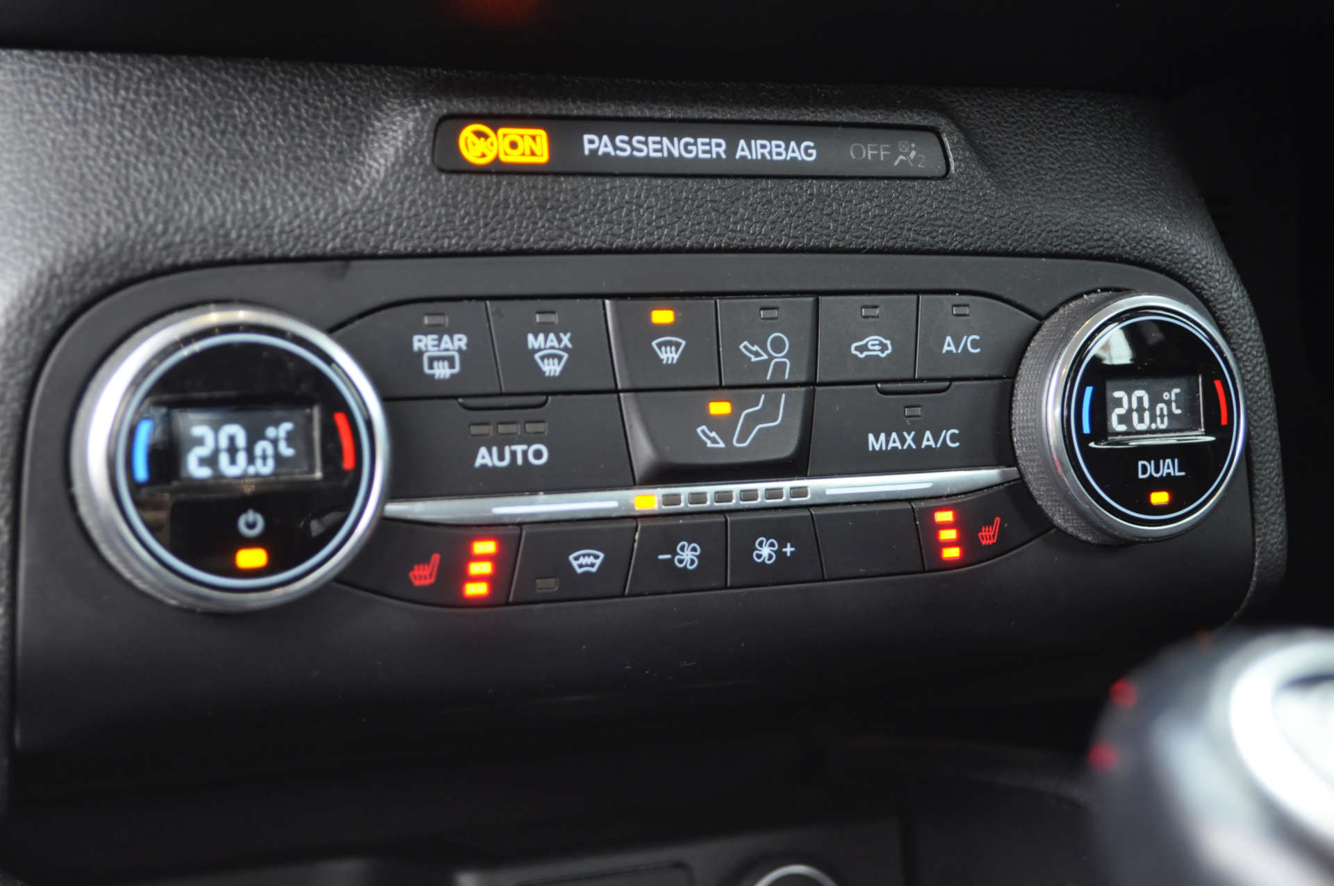 FORD FOCUS 1.0 Focus Titanium 5dr #12