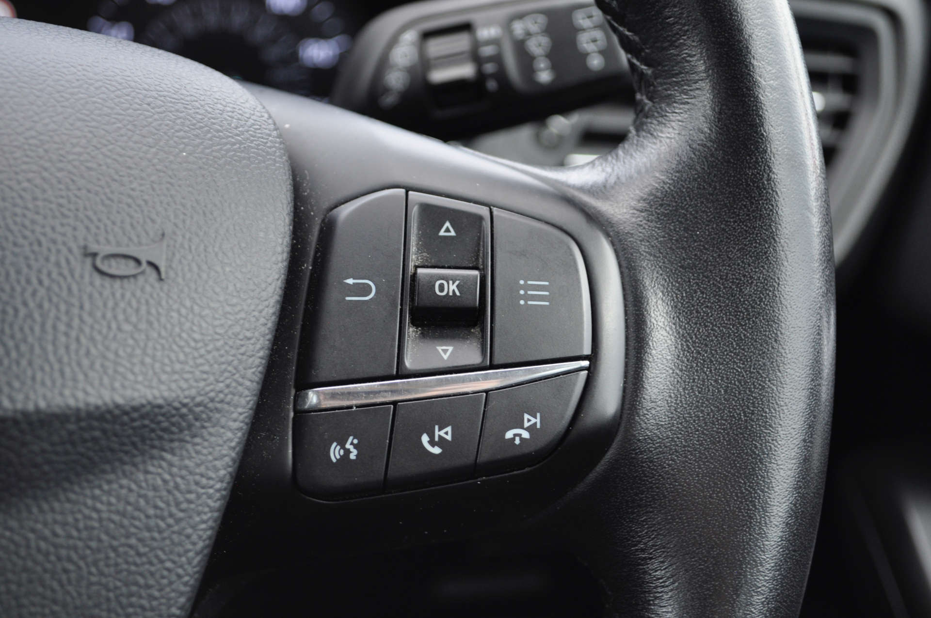 FORD FOCUS 1.0 Focus Titanium 5dr #22