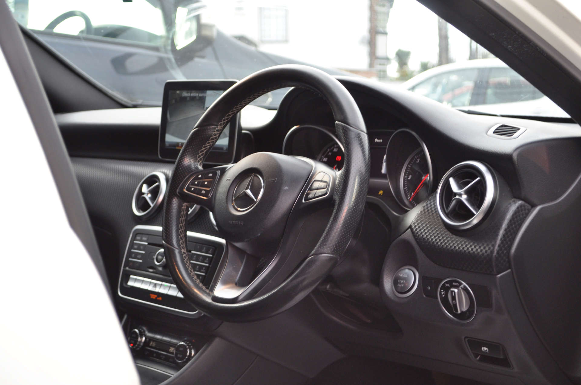 MERCEDES-BENZ A-CLASS 2.1 A 200 D Sport Edition 5dr #6