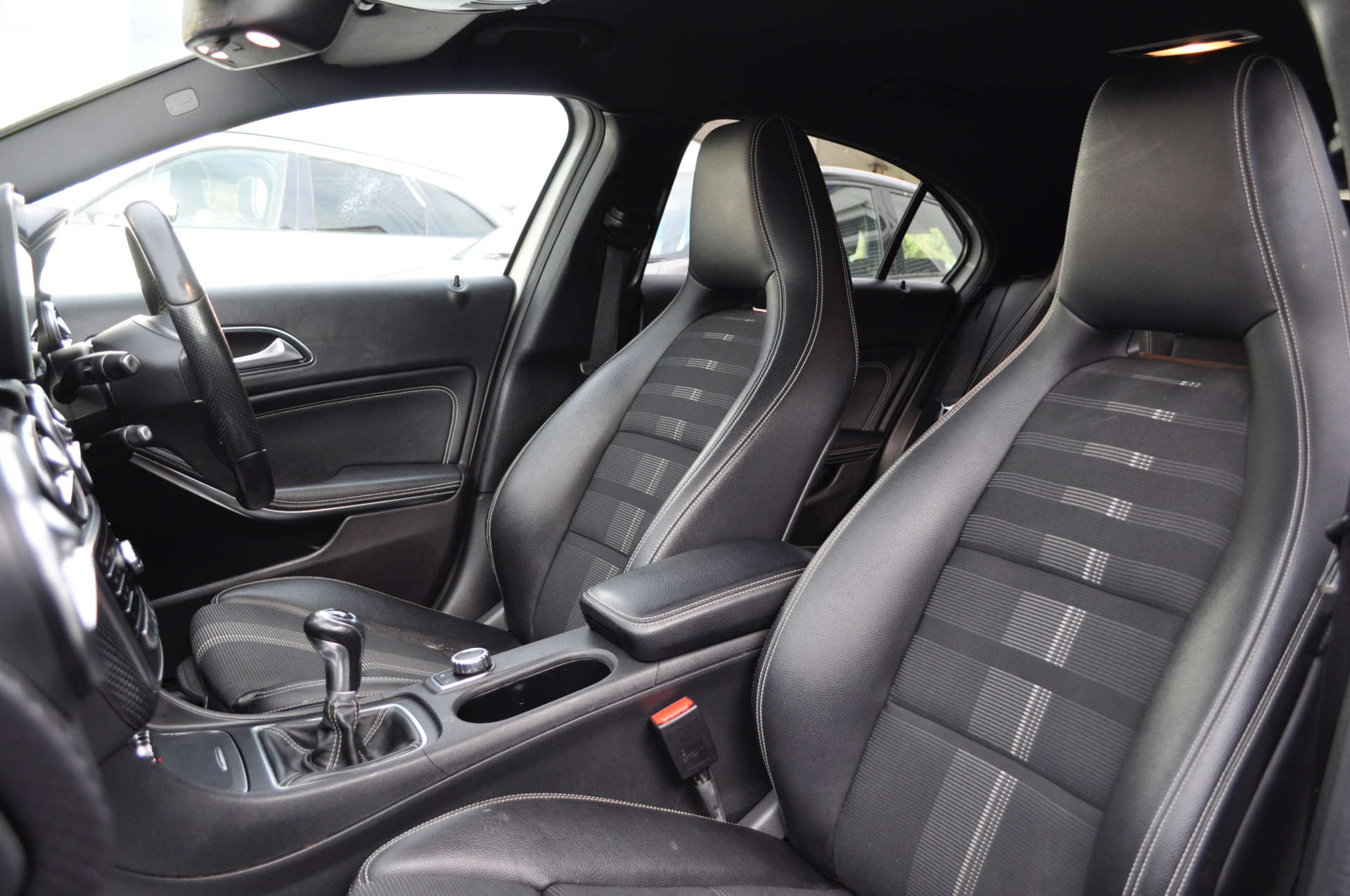 MERCEDES-BENZ A-CLASS 2.1 A 200 D Sport Edition 5dr #10