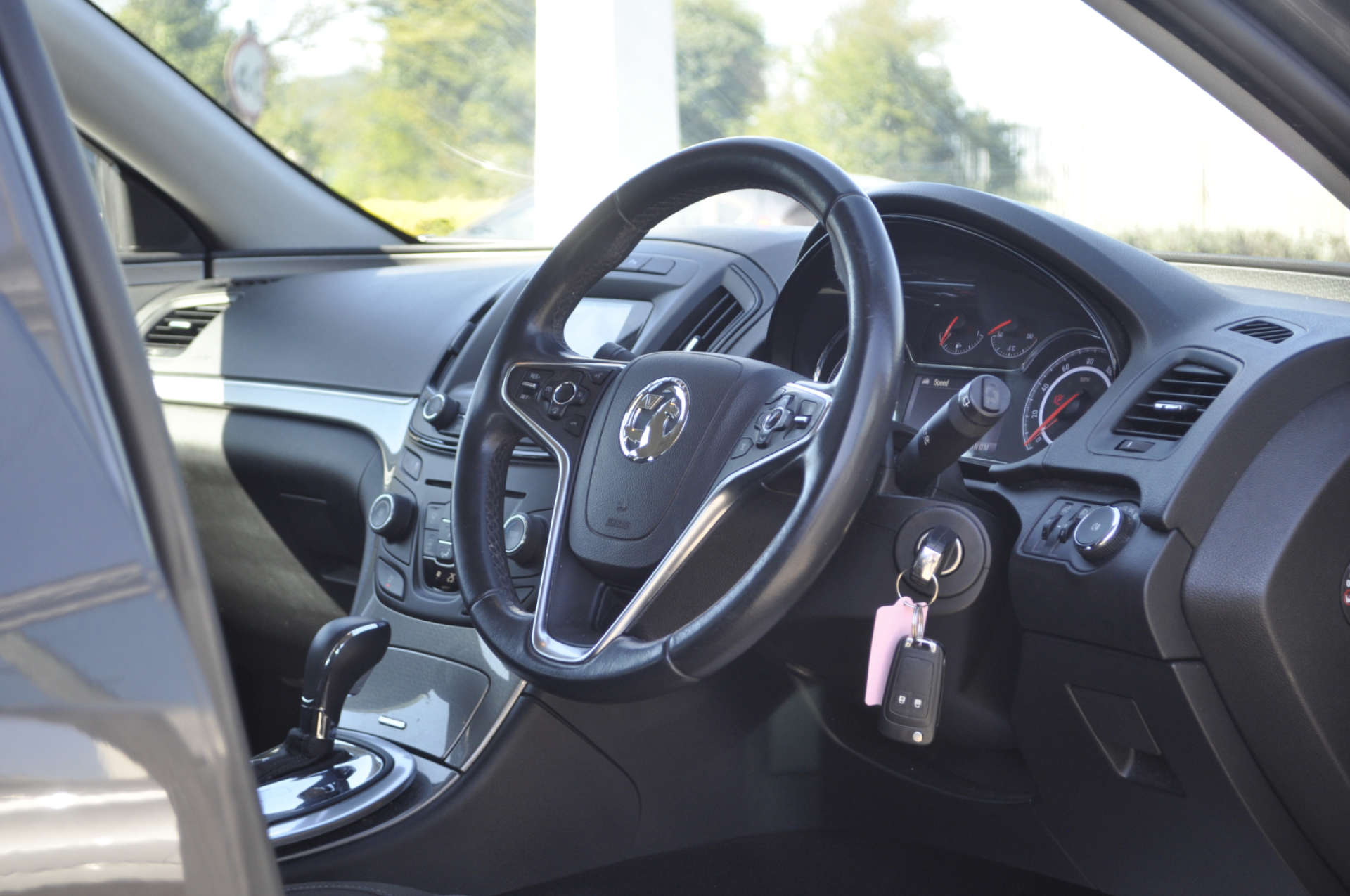 VAUXHALL INSIGNIA 2.0 Insignia Design CDTI Auto 5dr #6
