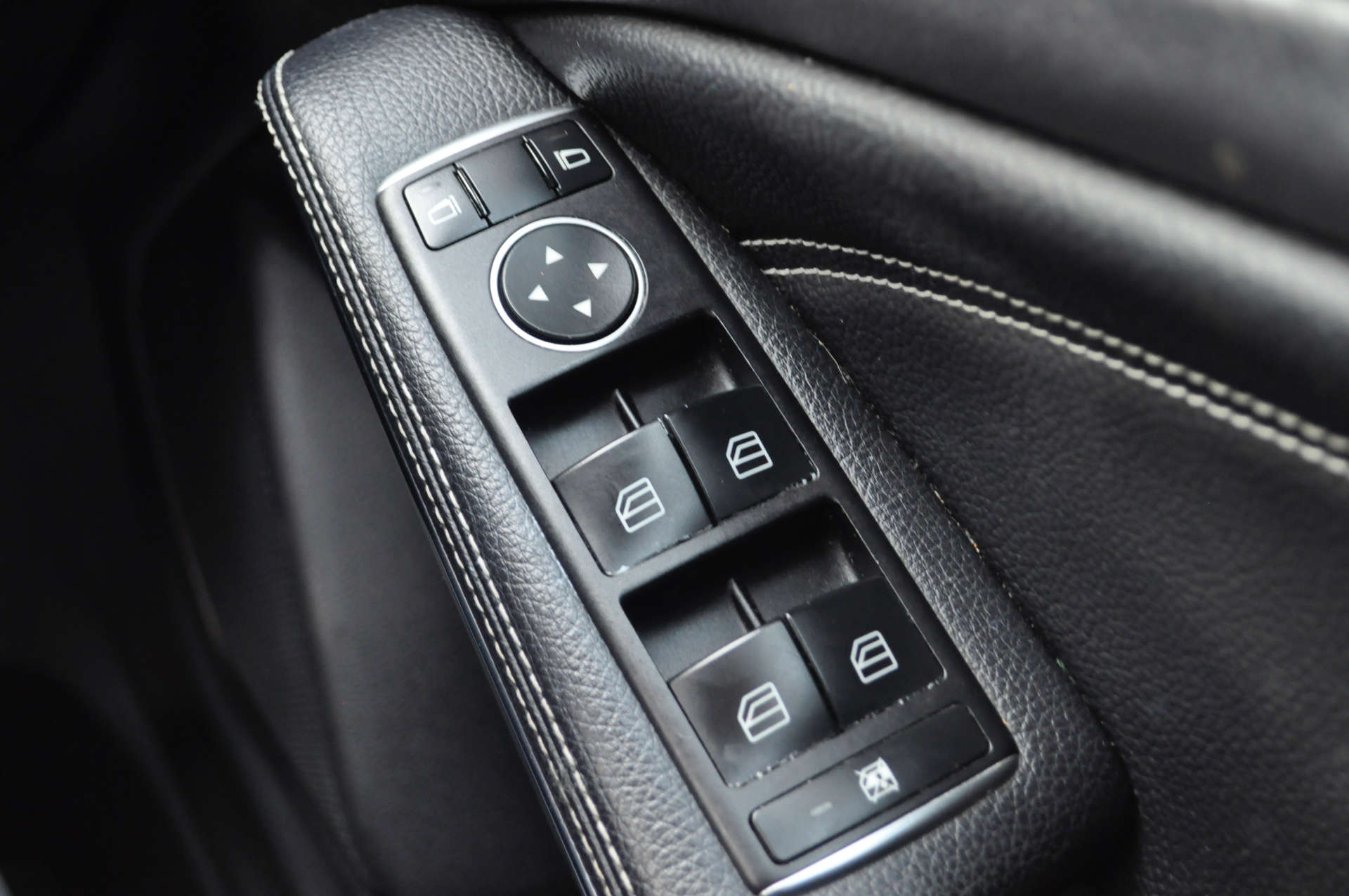 MERCEDES-BENZ A-CLASS 2.1 A 200 D Sport Edition 5dr #21