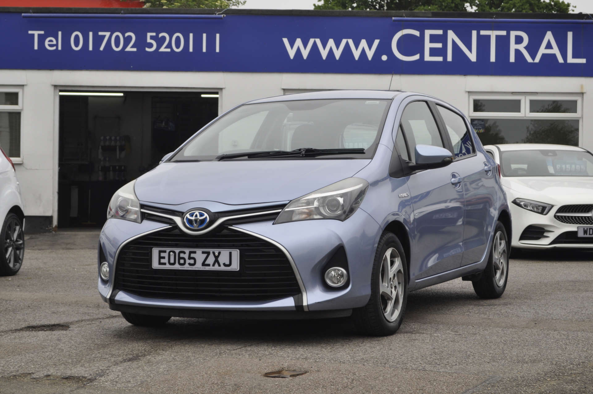 TOYOTA YARIS 1.5 Yaris Hybrid Icon CVT 5dr #3