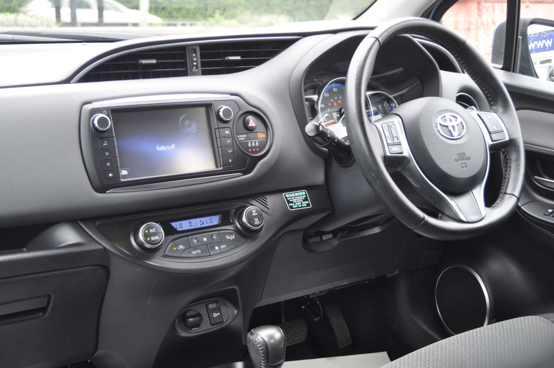 TOYOTA YARIS 1.5 Yaris Hybrid Icon CVT 5dr #11