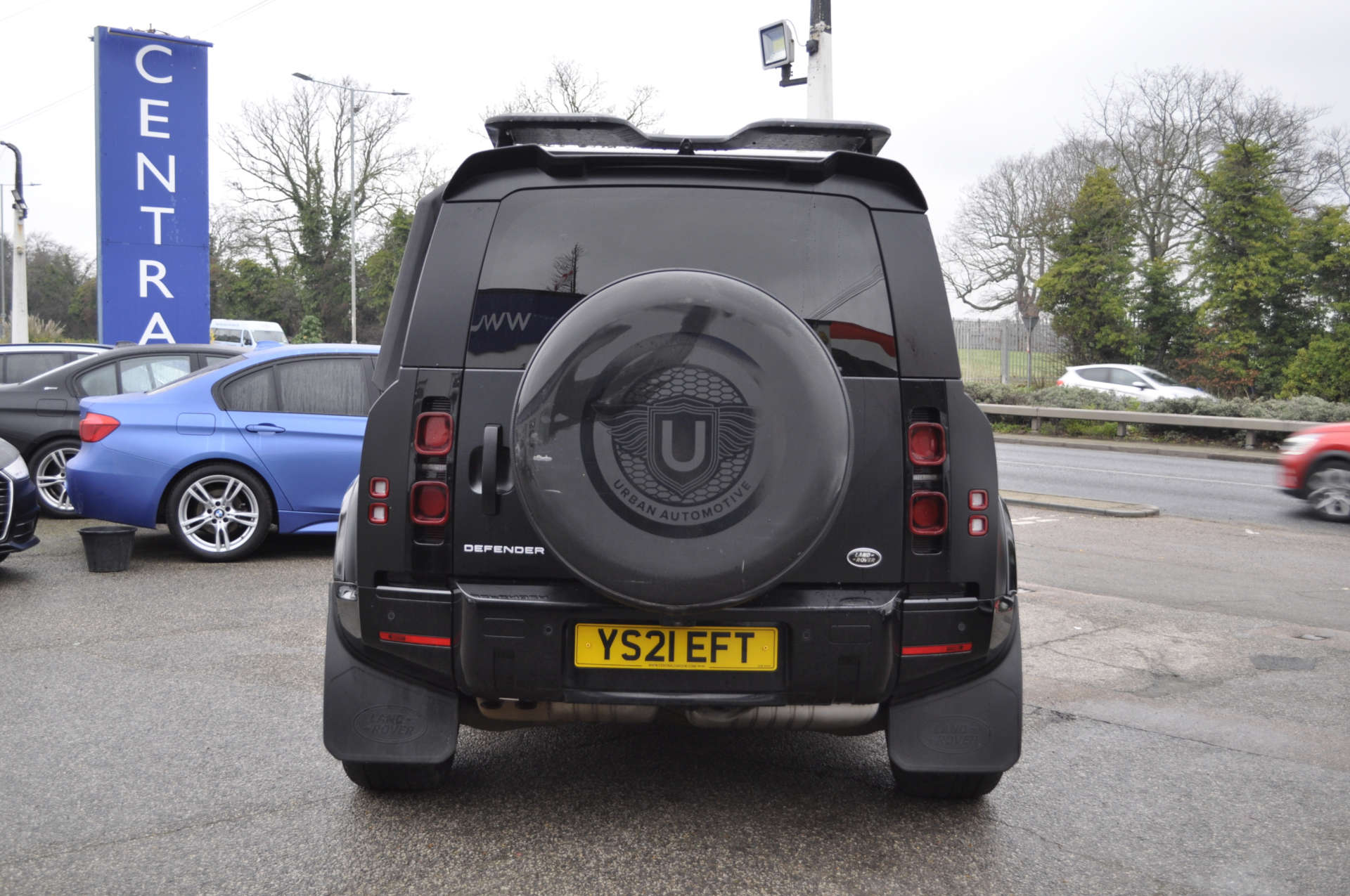 LAND ROVER DEFENDER 3.0 HARD TOP 4WD dr #1