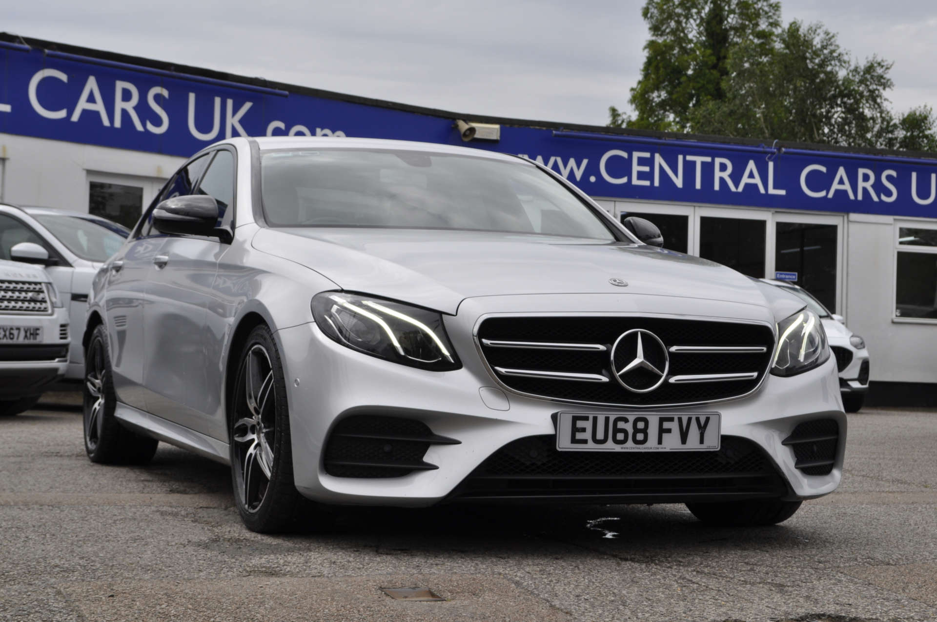 MERCEDES E200 #24