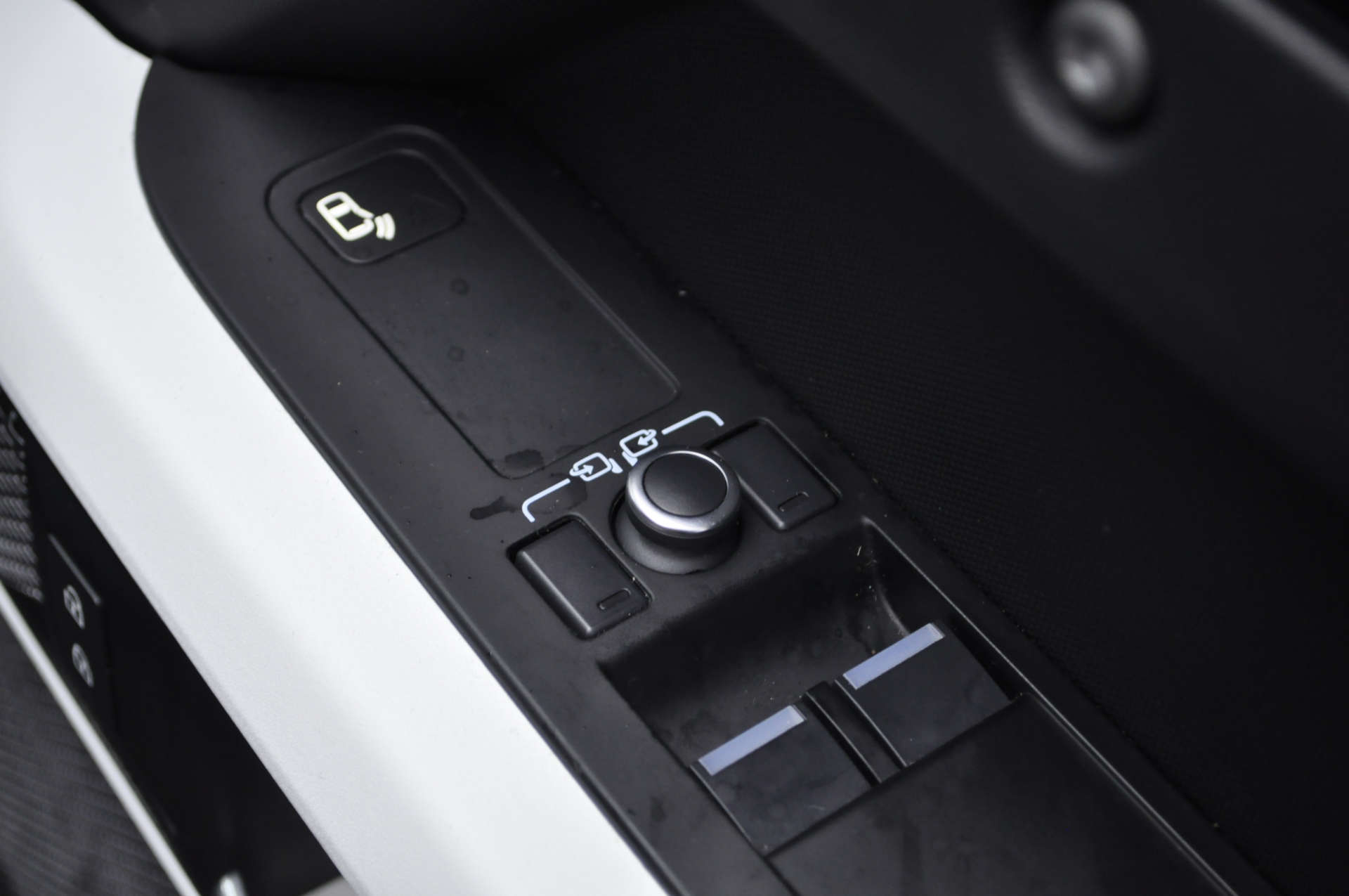 LAND ROVER DEFENDER 3.0 HARD TOP 4WD dr #27