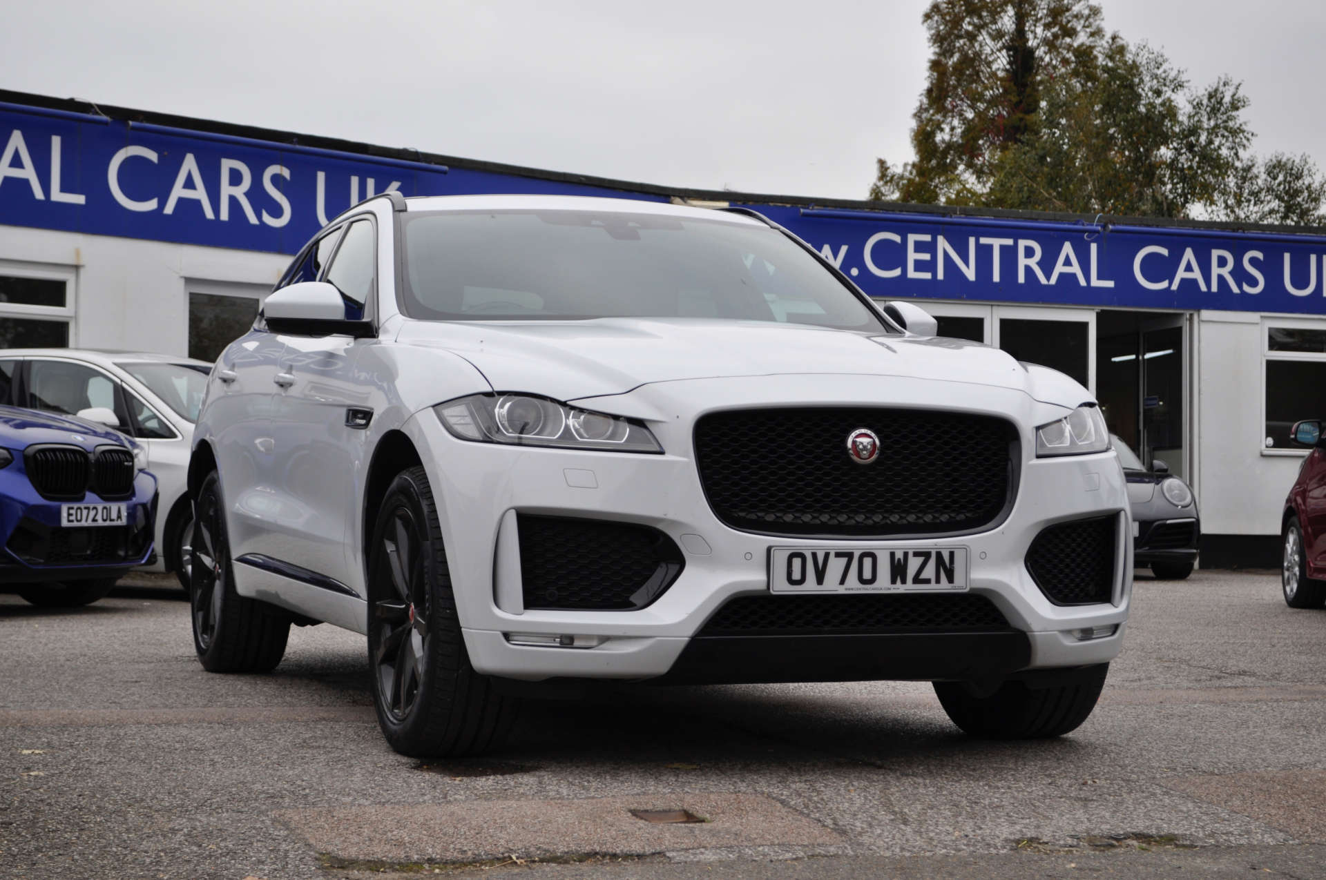 JAGUAR F-PACE 2.0 F-Pace Chequered Flag AWD D Auto 4WD 5dr #35