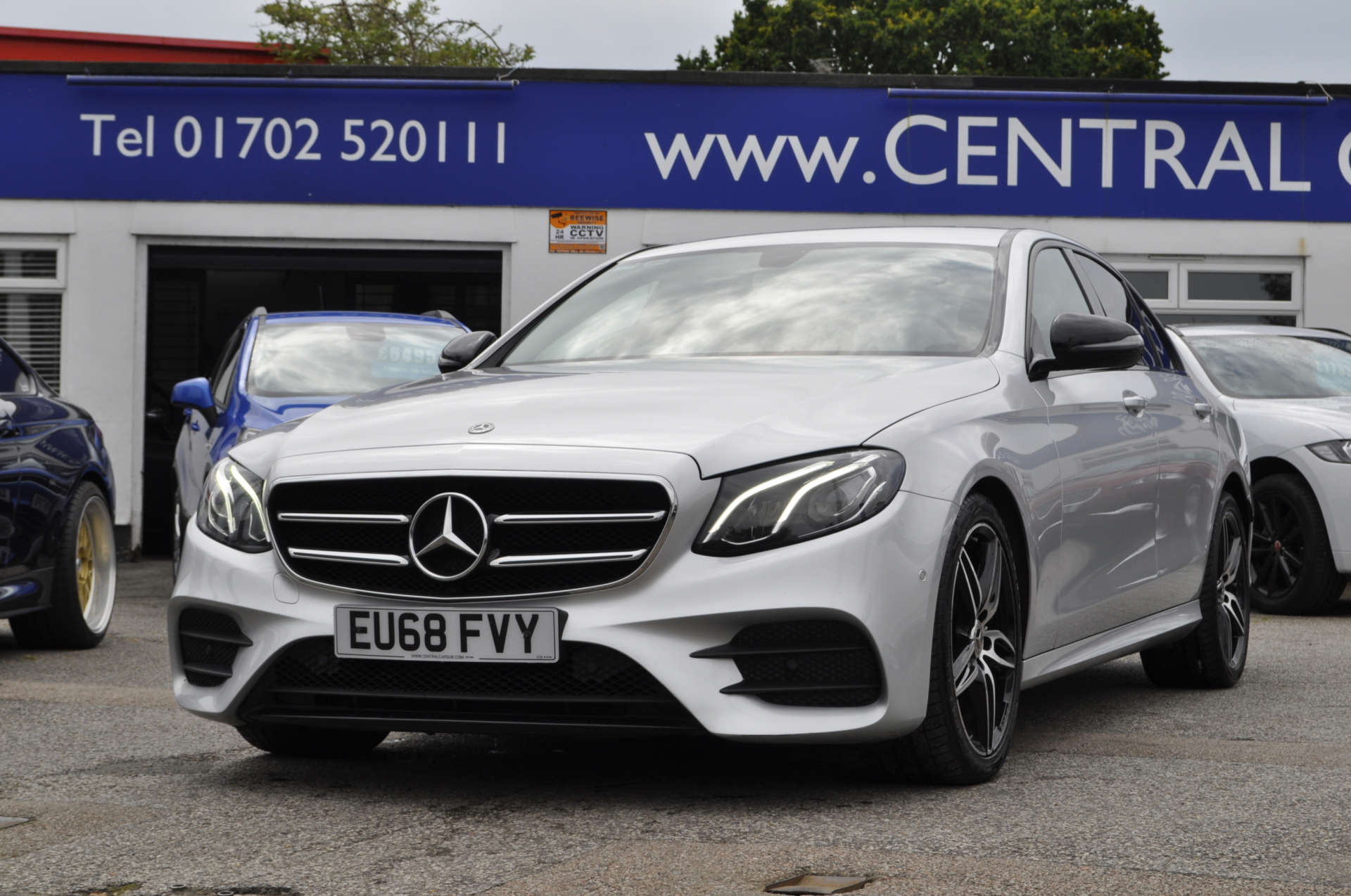 MERCEDES E200 #25