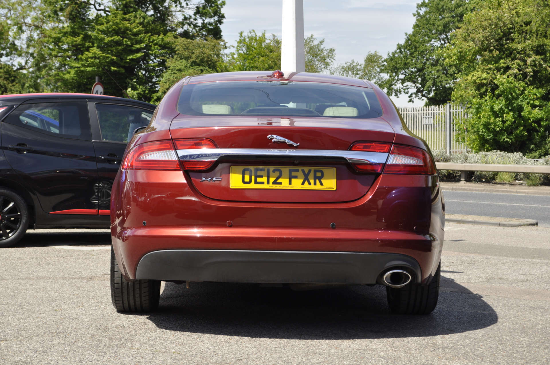 JAGUAR XF 2.2 XF Premium Luxury D Auto 4dr #1
