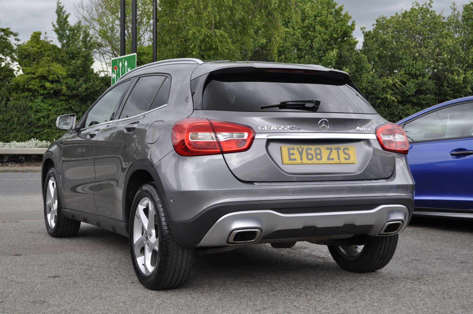 MERCEDES-BENZ GLA 2.1 GLA 220 Sport Executive D 4Matic Auto 4WD 5dr #4