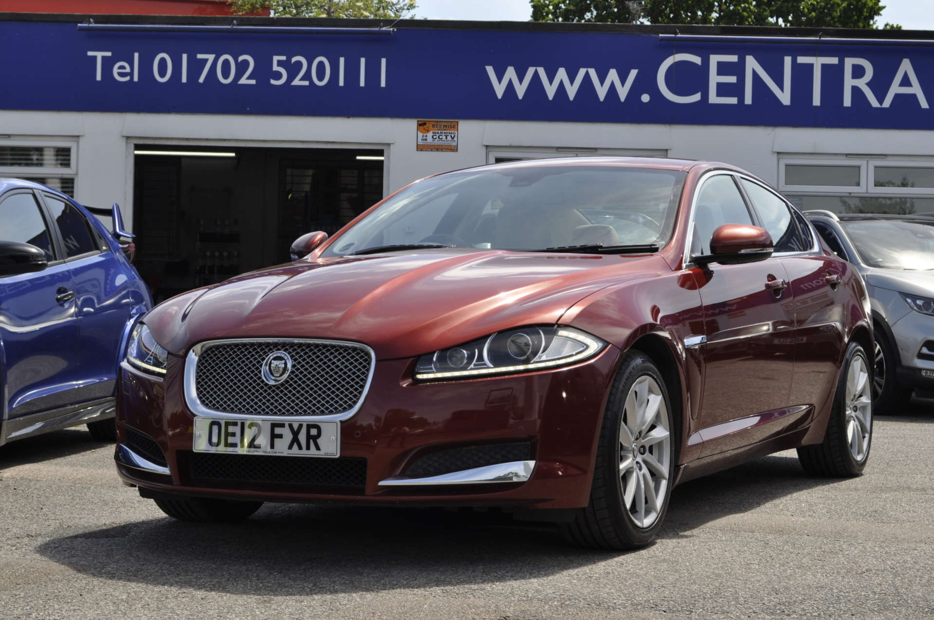 JAGUAR XF 2.2 XF Premium Luxury D Auto 4dr #3