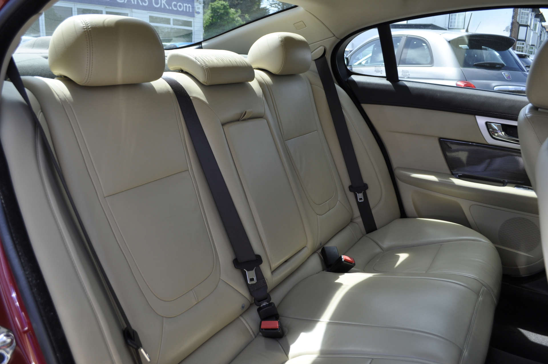 JAGUAR XF 2.2 XF Premium Luxury D Auto 4dr #10