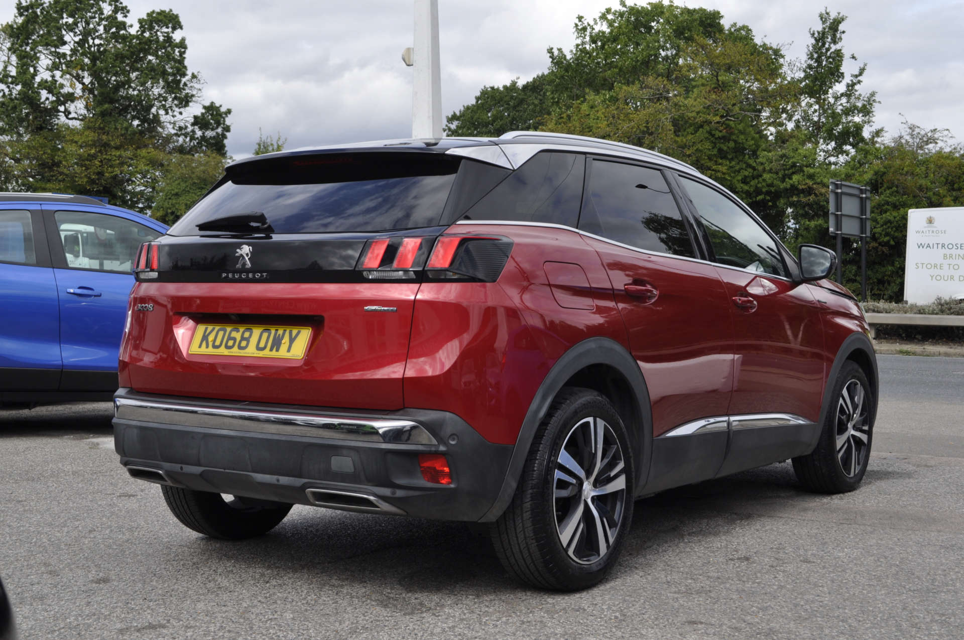 PEUGEOT 3008 1.5 3008 GT Line Blue HDi S/S Auto 5dr #5