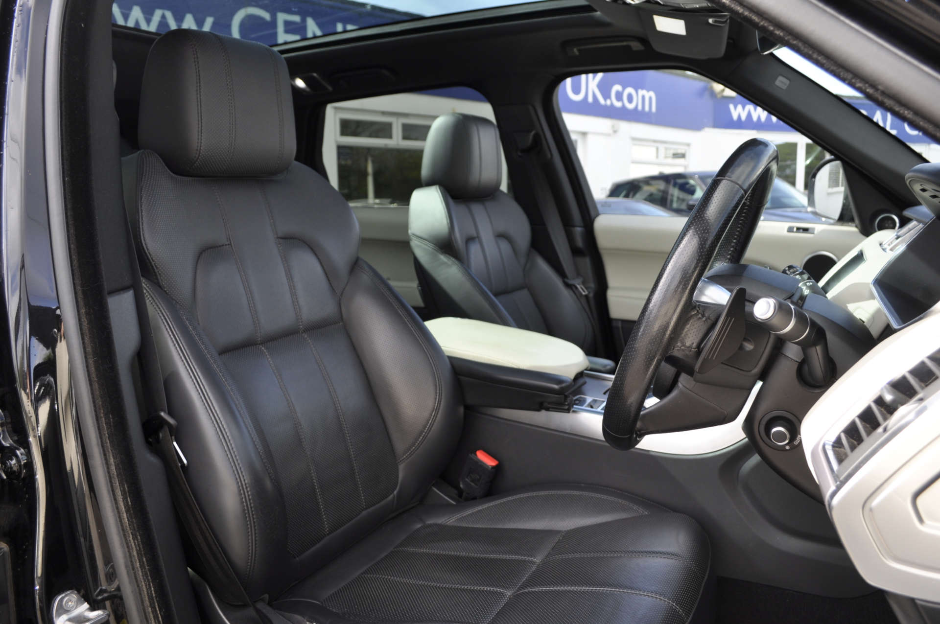 LAND ROVER RANGE ROVER SPORT 3.0 Range Rover Sport HSE SDV6 Auto 4WD 5dr #9