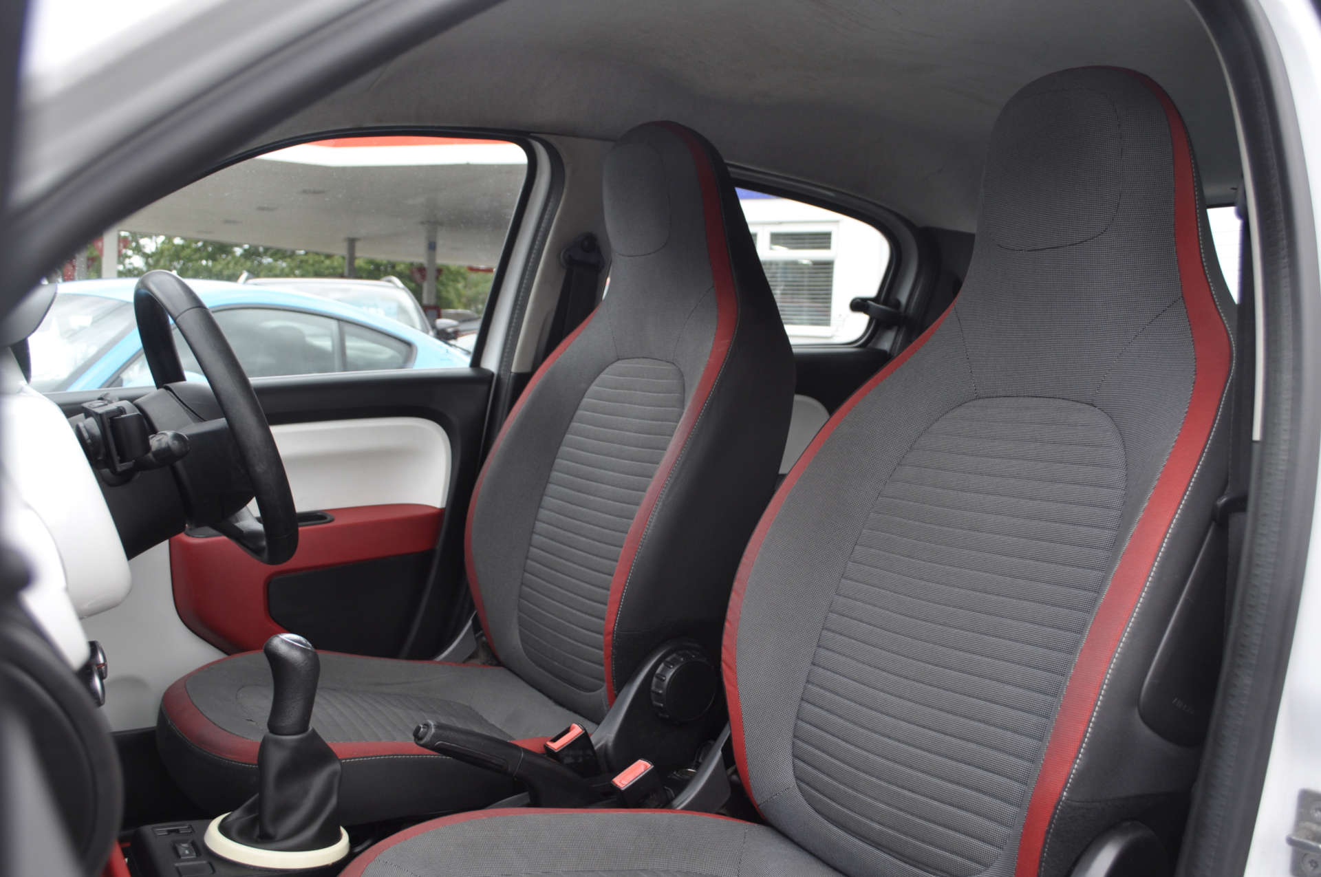 RENAULT TWINGO 1.0 Twingo Play SCe 5dr #10