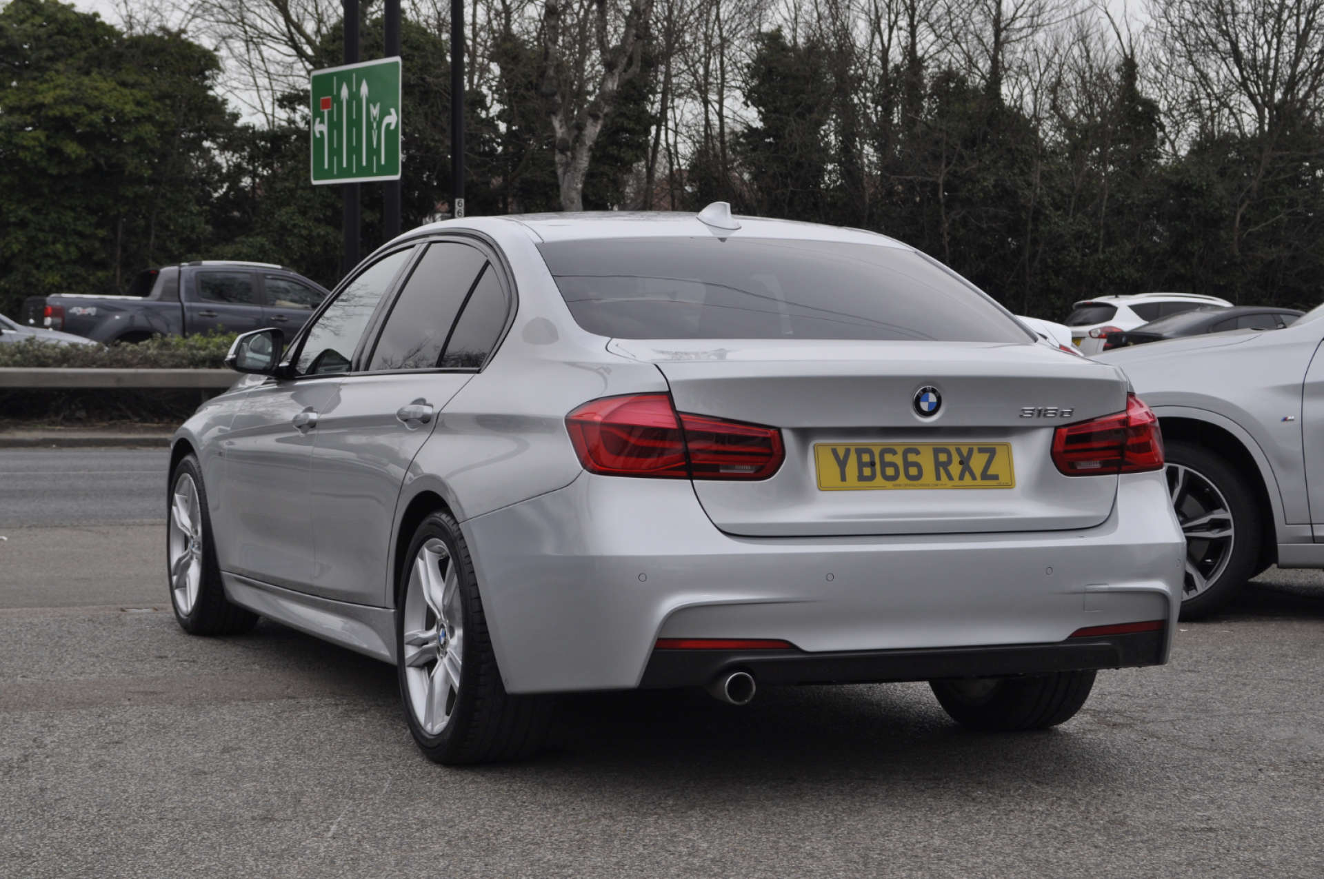 BMW 3 SERIES 2.0 318d M Sport Auto 4dr #4