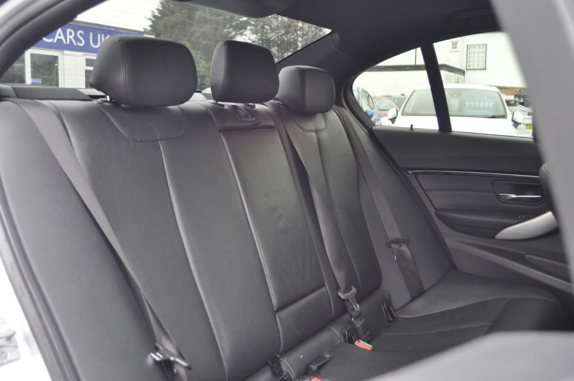 BMW 3 SERIES 2.0 318d M Sport Auto 4dr #8