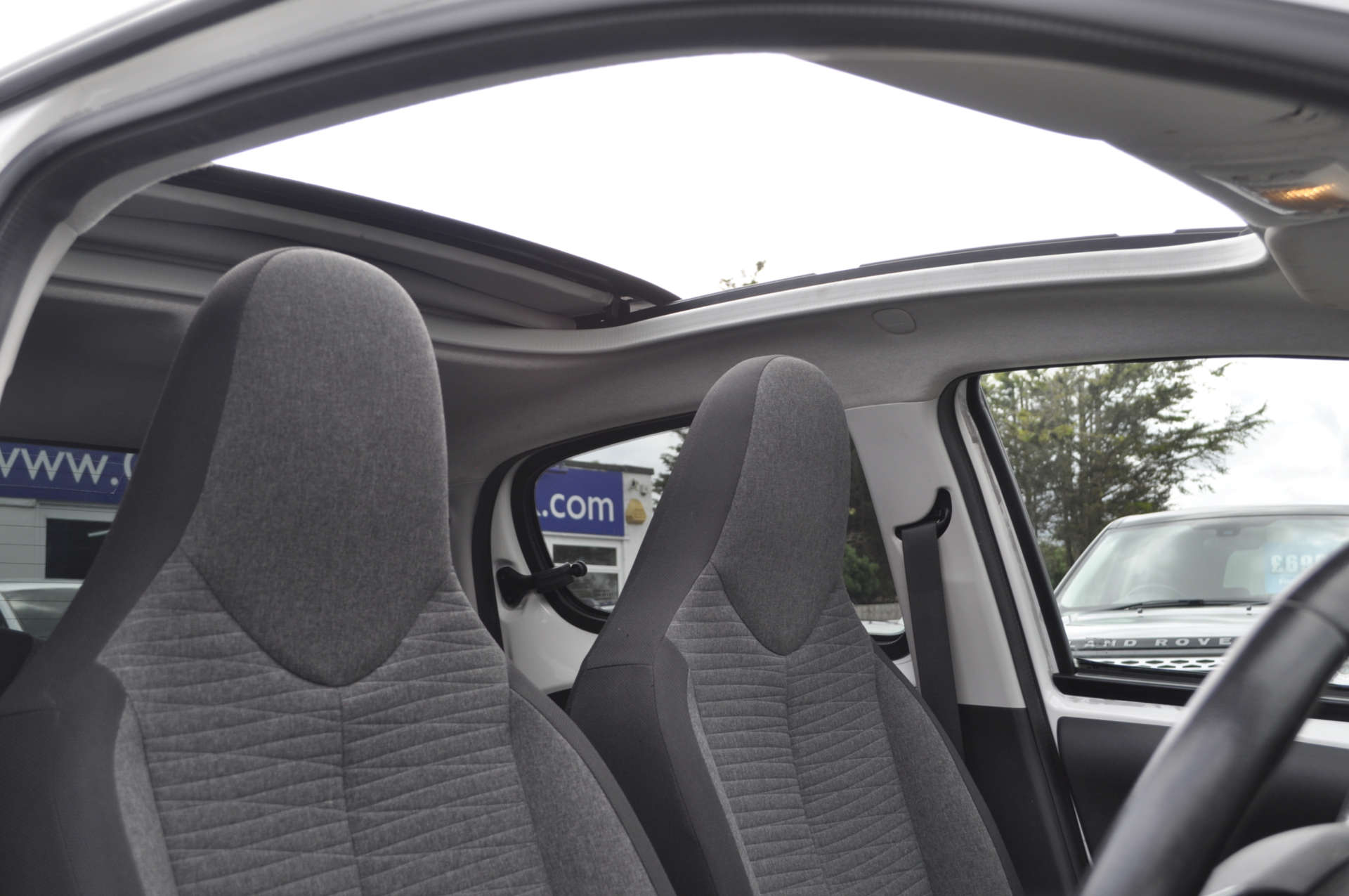 CITROEN C1 1.2 C1 Airscape Flair PureTech 5dr #8