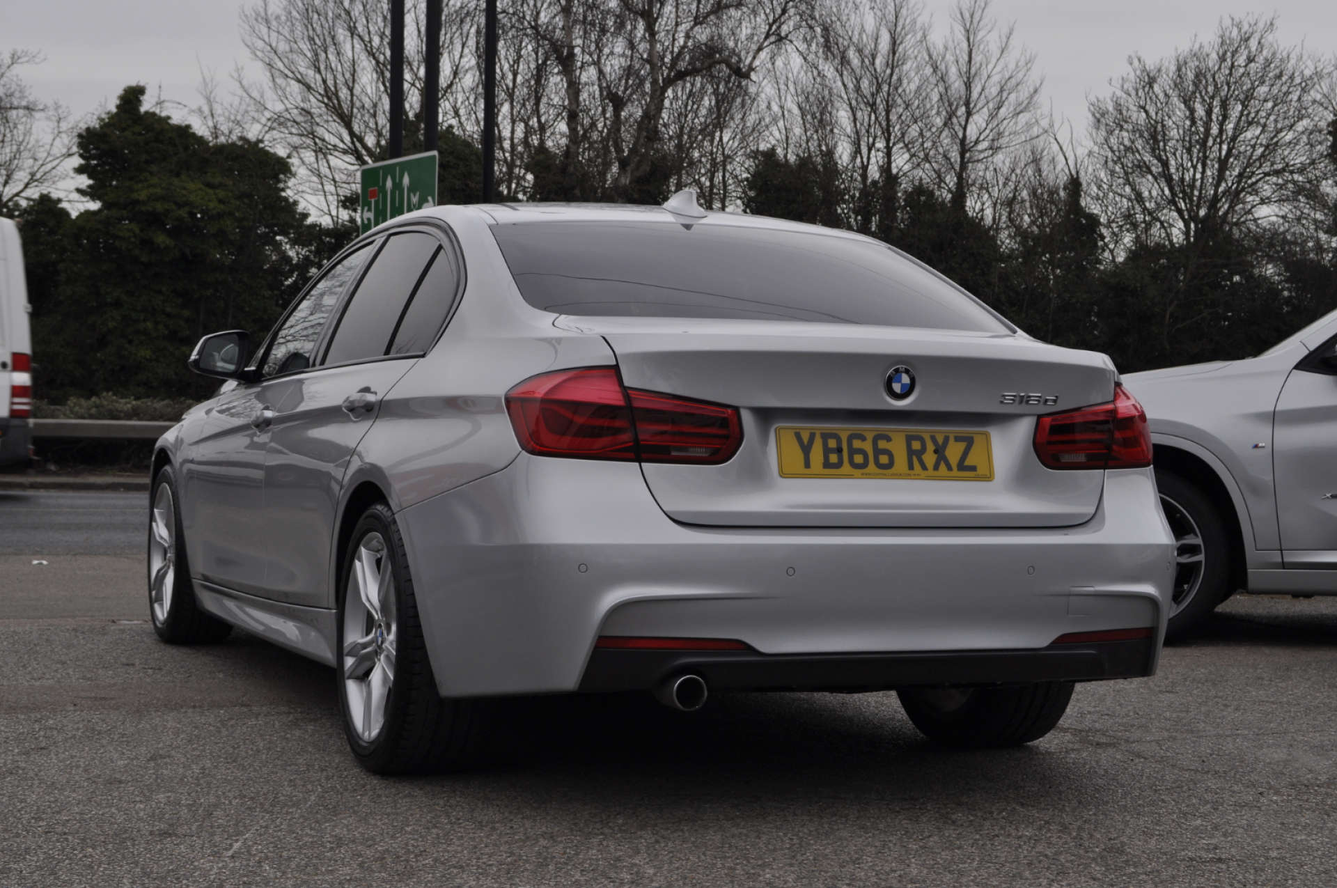 BMW 3 SERIES 2.0 318d M Sport Auto 4dr #24