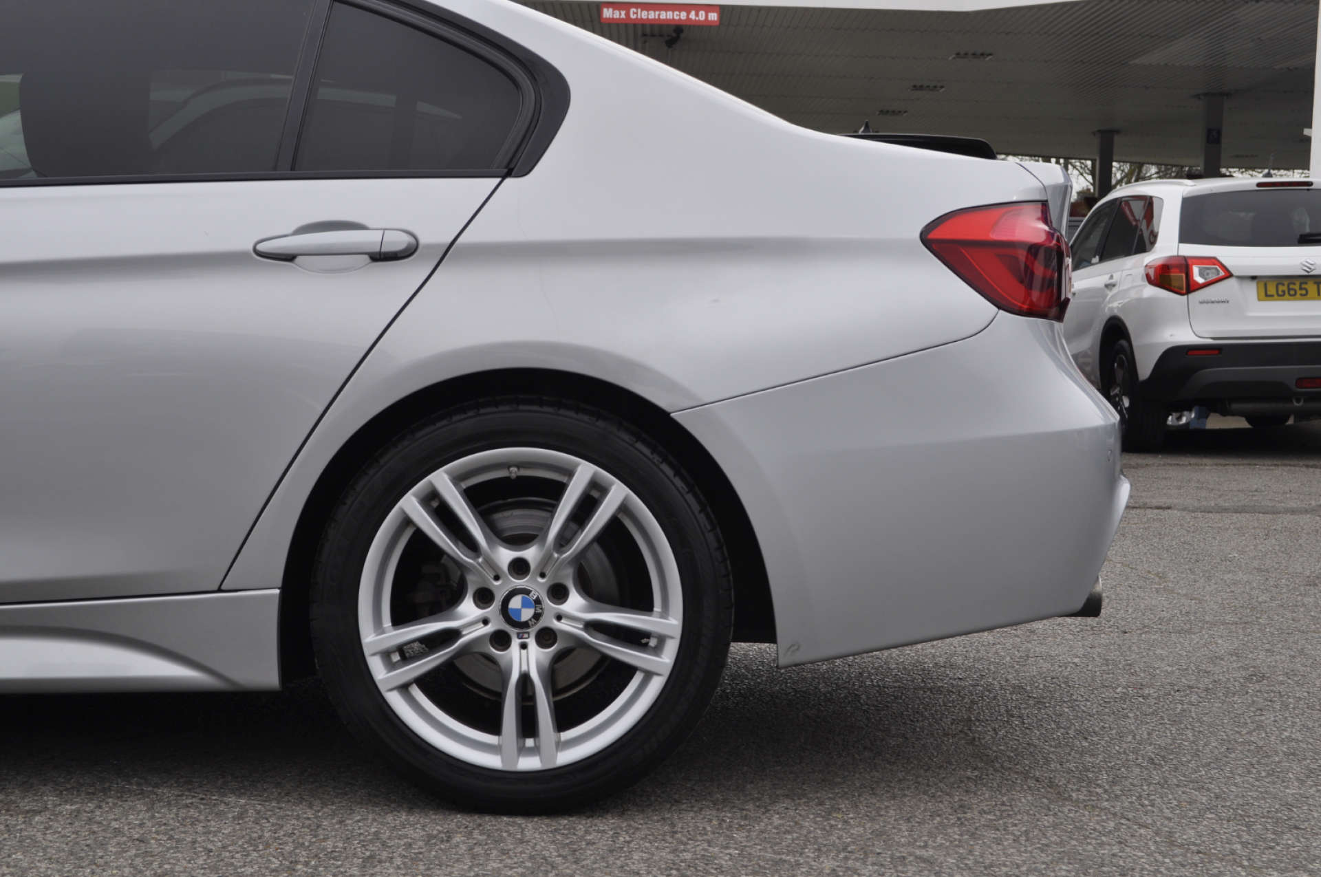 BMW 3 SERIES 2.0 318d M Sport Auto 4dr #25