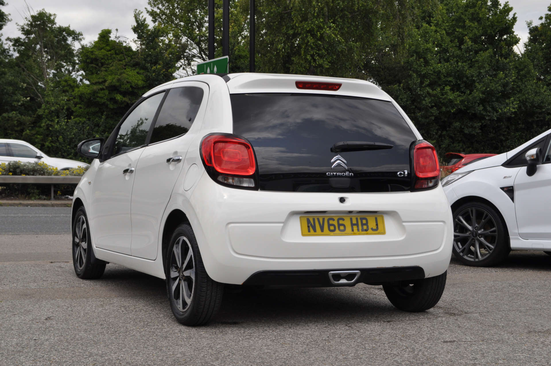 CITROEN C1 1.2 C1 Airscape Flair PureTech 5dr #26