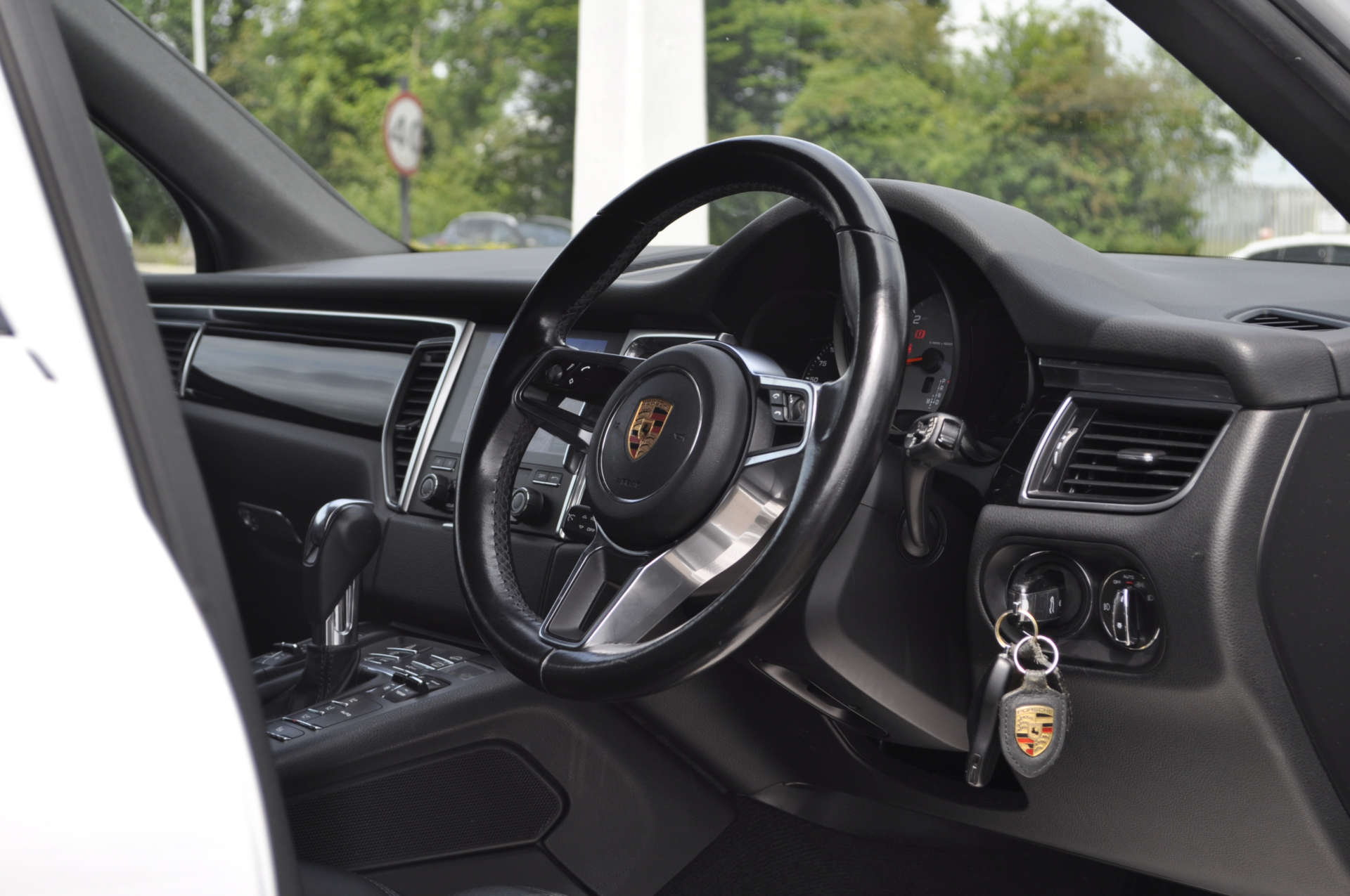 PORSCHE MACAN 3.0 Macan S D Semi-Auto 4WD 5dr #6