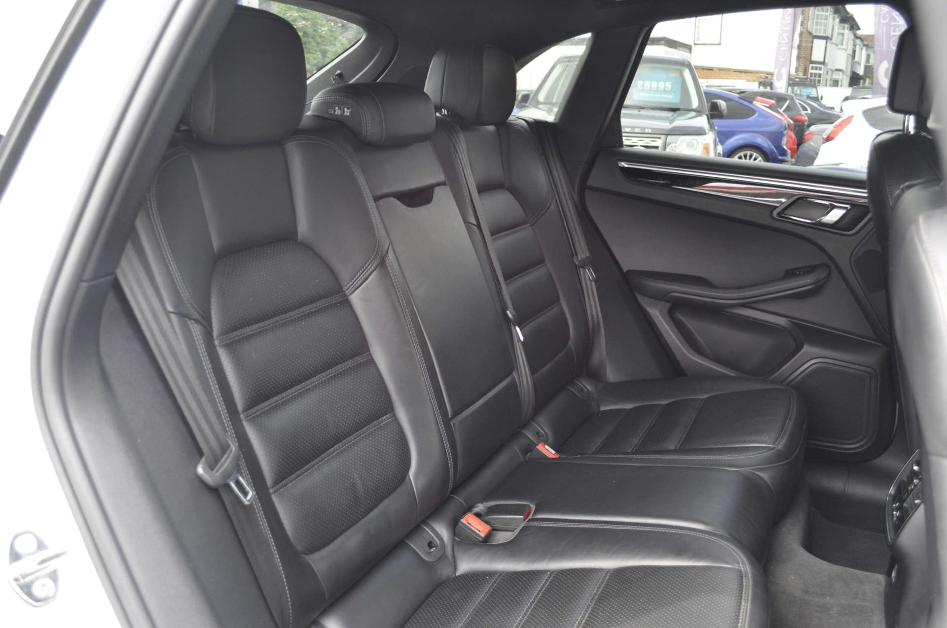PORSCHE MACAN 3.0 Macan S D Semi-Auto 4WD 5dr #8