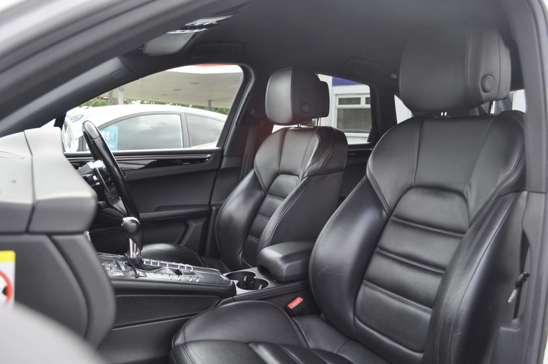 PORSCHE MACAN 3.0 Macan S D Semi-Auto 4WD 5dr #10