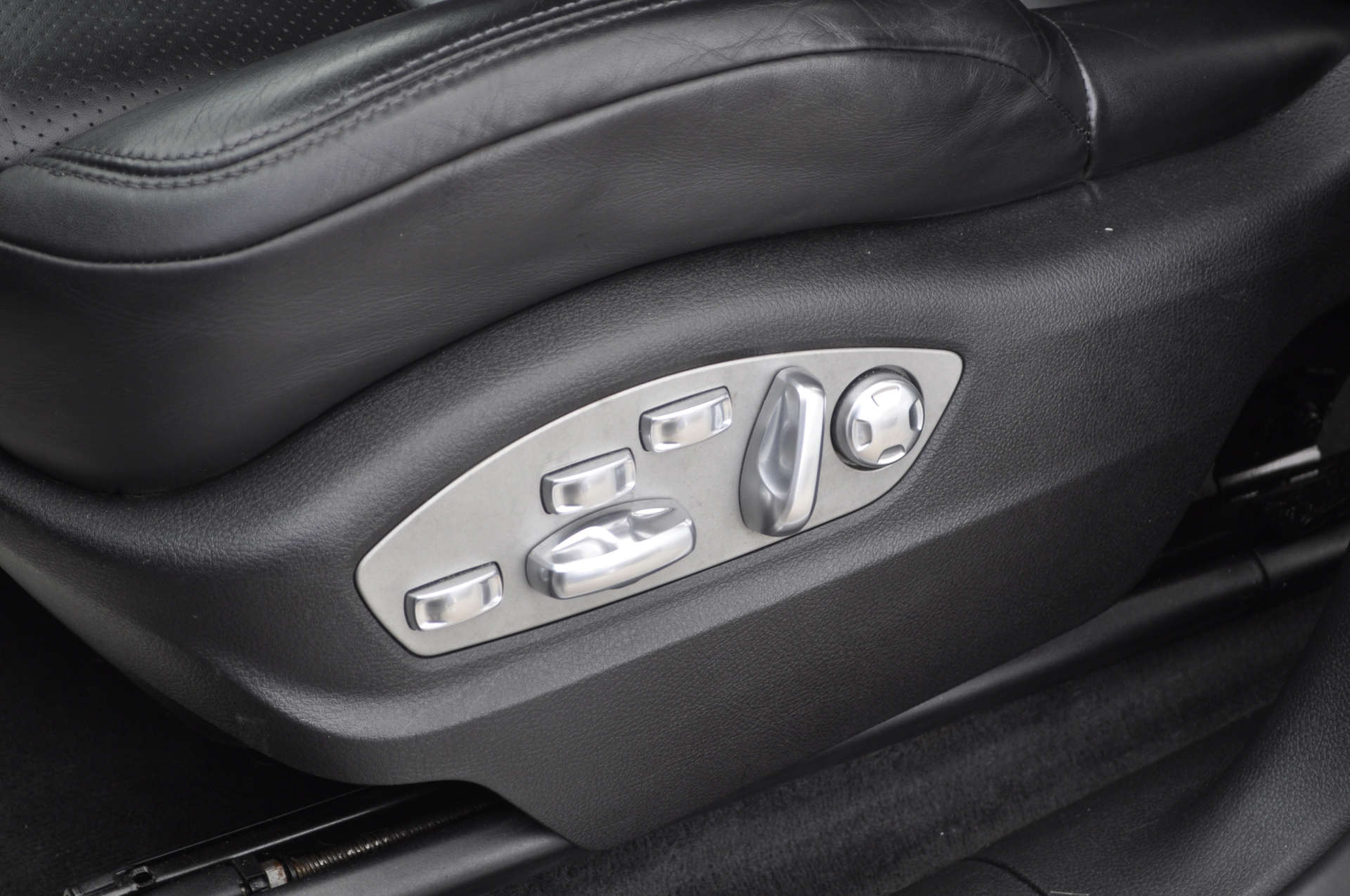 PORSCHE MACAN 3.0 Macan S D Semi-Auto 4WD 5dr #11