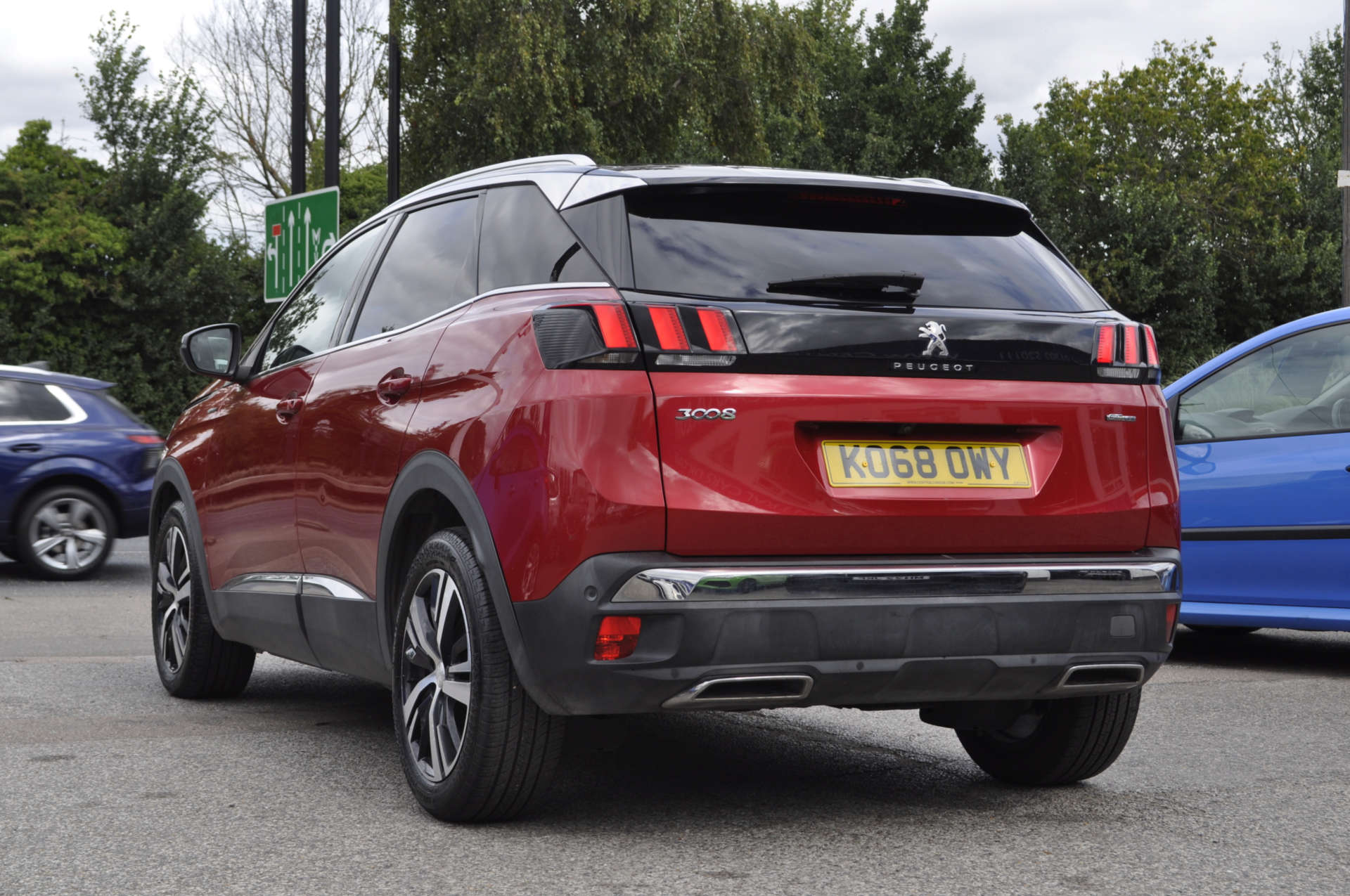 PEUGEOT 3008 1.5 3008 GT Line Blue HDi S/S Auto 5dr #28
