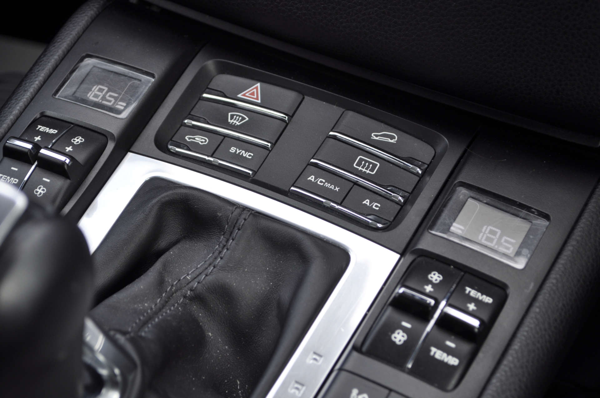 PORSCHE MACAN 3.0 Macan S D Semi-Auto 4WD 5dr #17