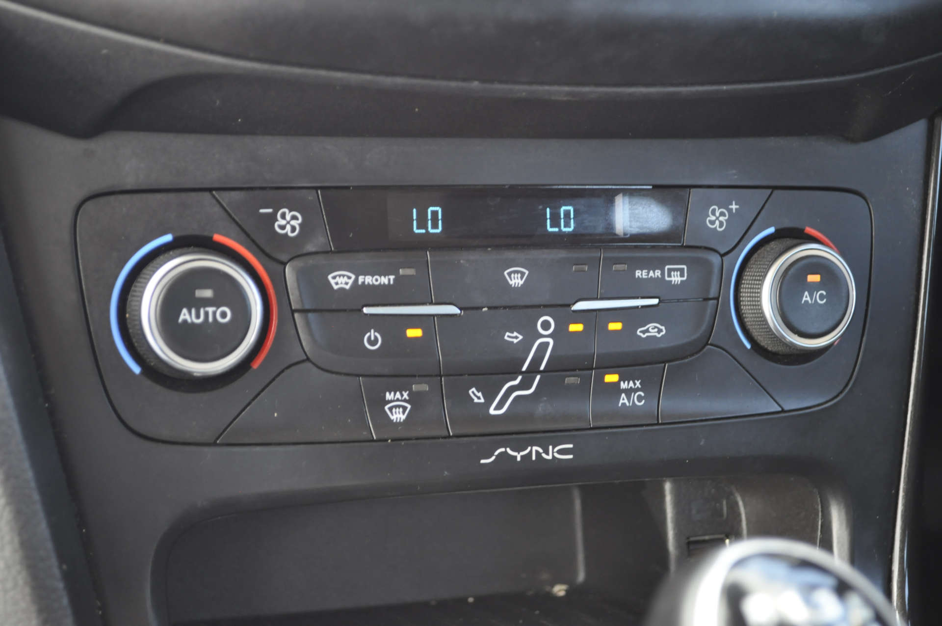 FORD FOCUS 1.0 Focus Titanium 5dr #12