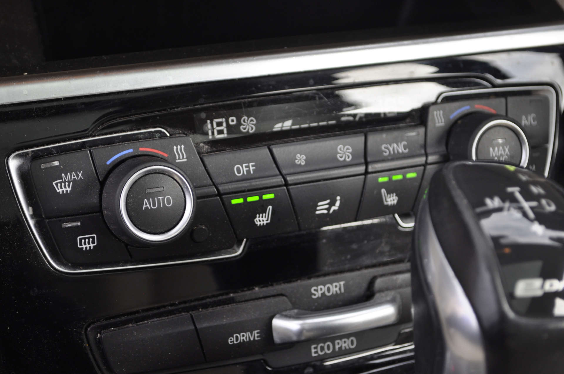 BMW 2 SERIES 1.5 225XE Luxury PHEV Auto 4WD 5dr #13