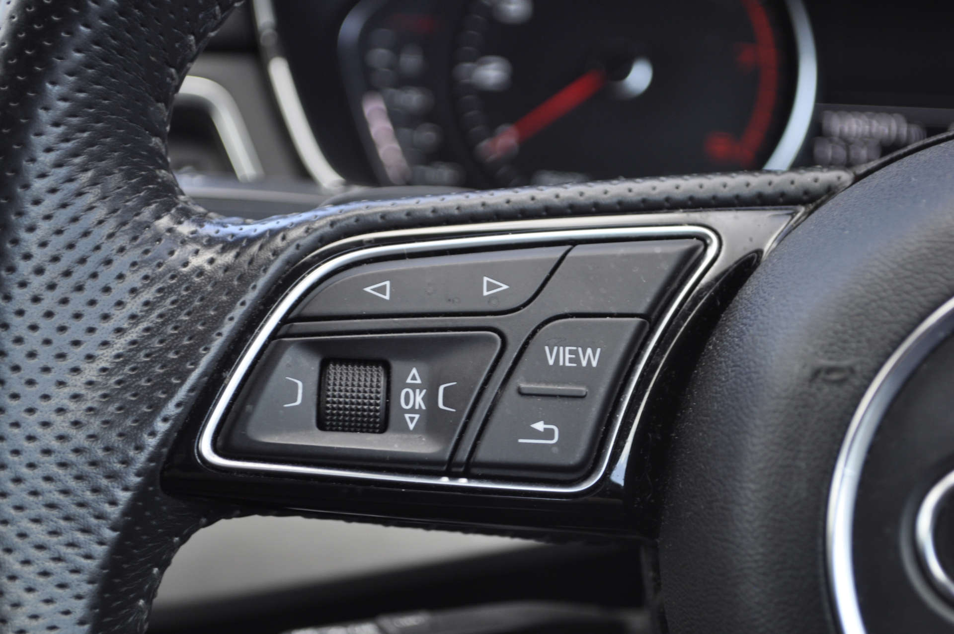 AUDI A4 1.4 A4 S Line TFSI Semi-Auto 4dr #13