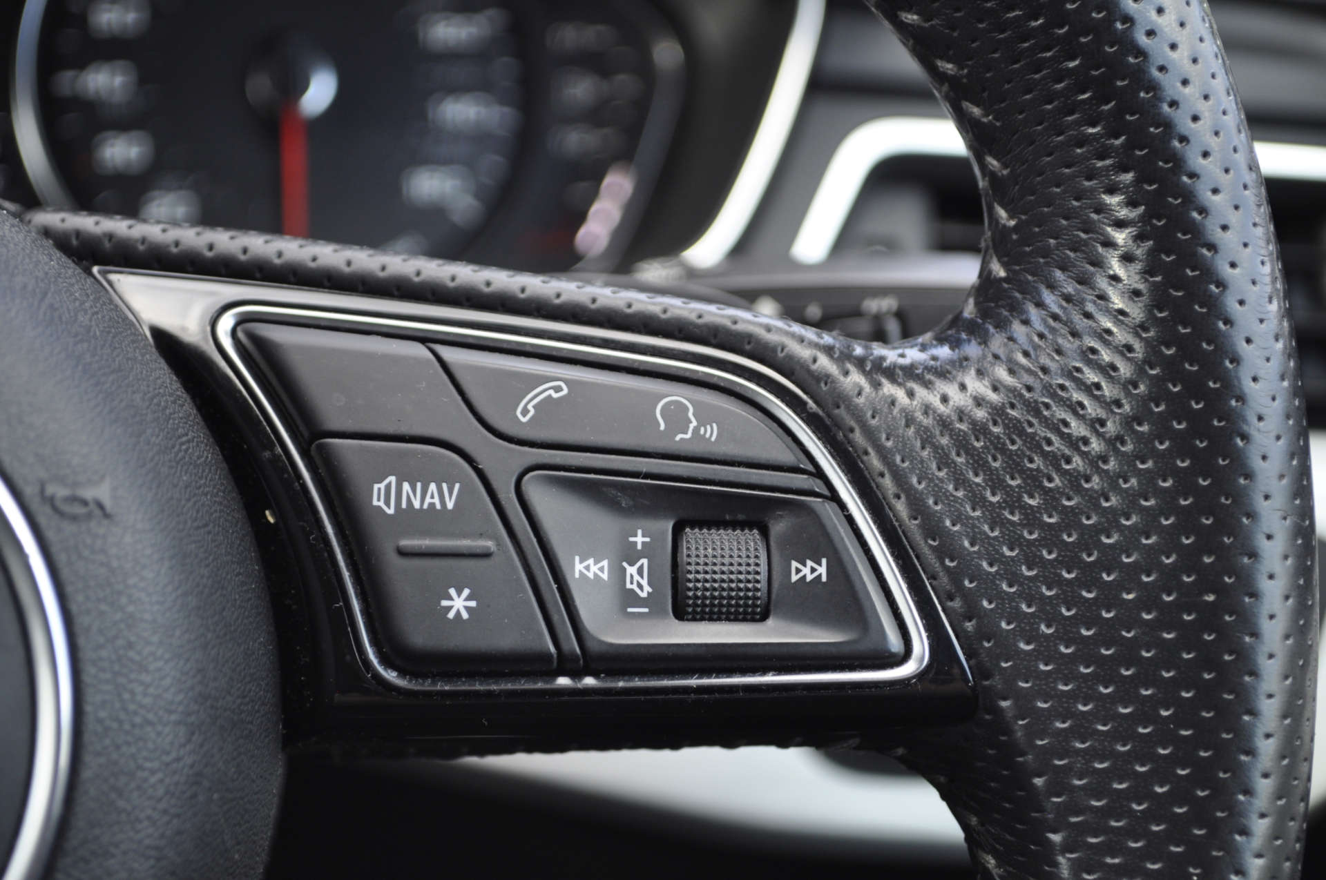 AUDI A4 1.4 A4 S Line TFSI Semi-Auto 4dr #14