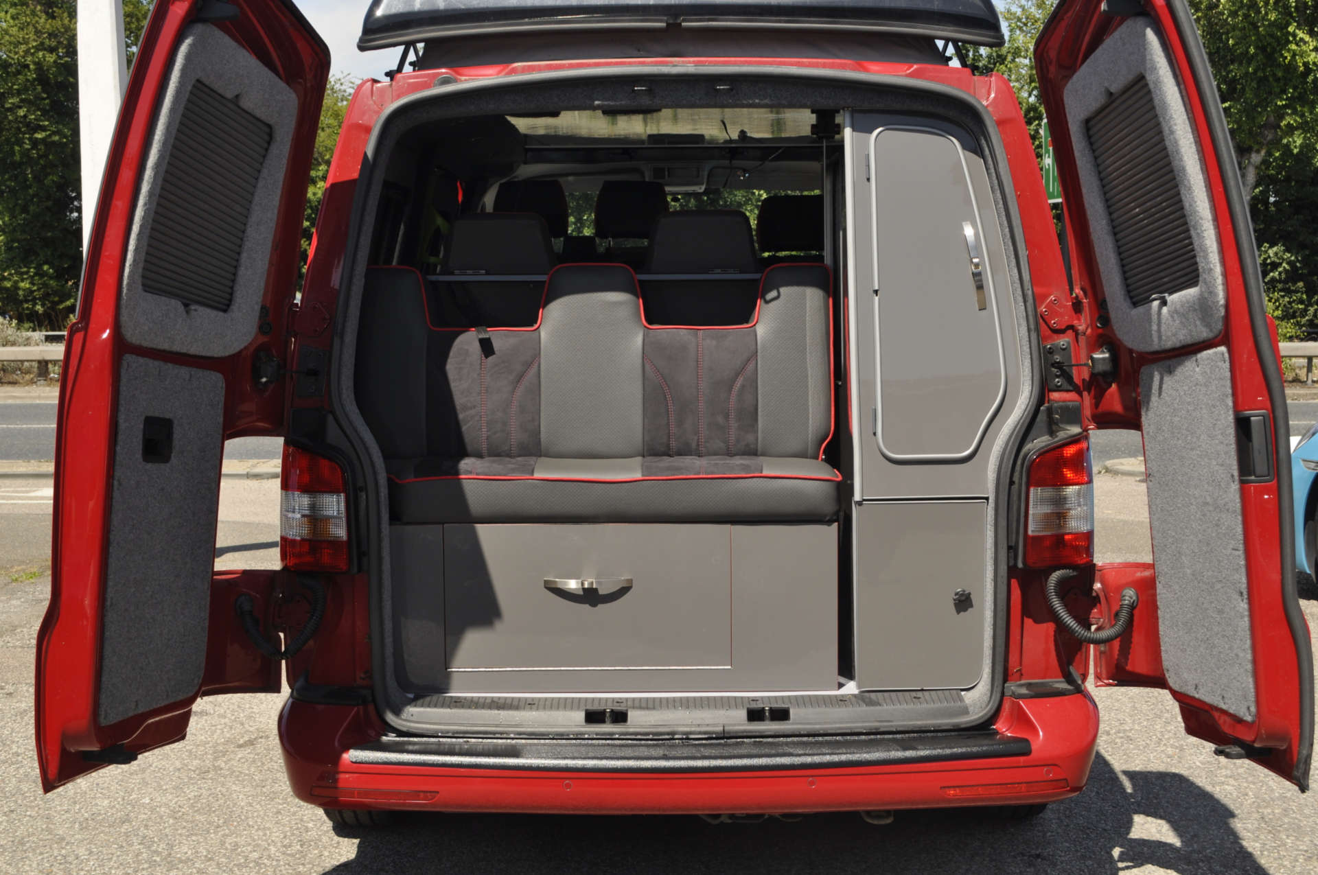 VOLKSWAGEN TRANSPORTER 2.0 Transporter T30, 4 Berth, Camper Conversion, 140 TDI SWB Auto #18