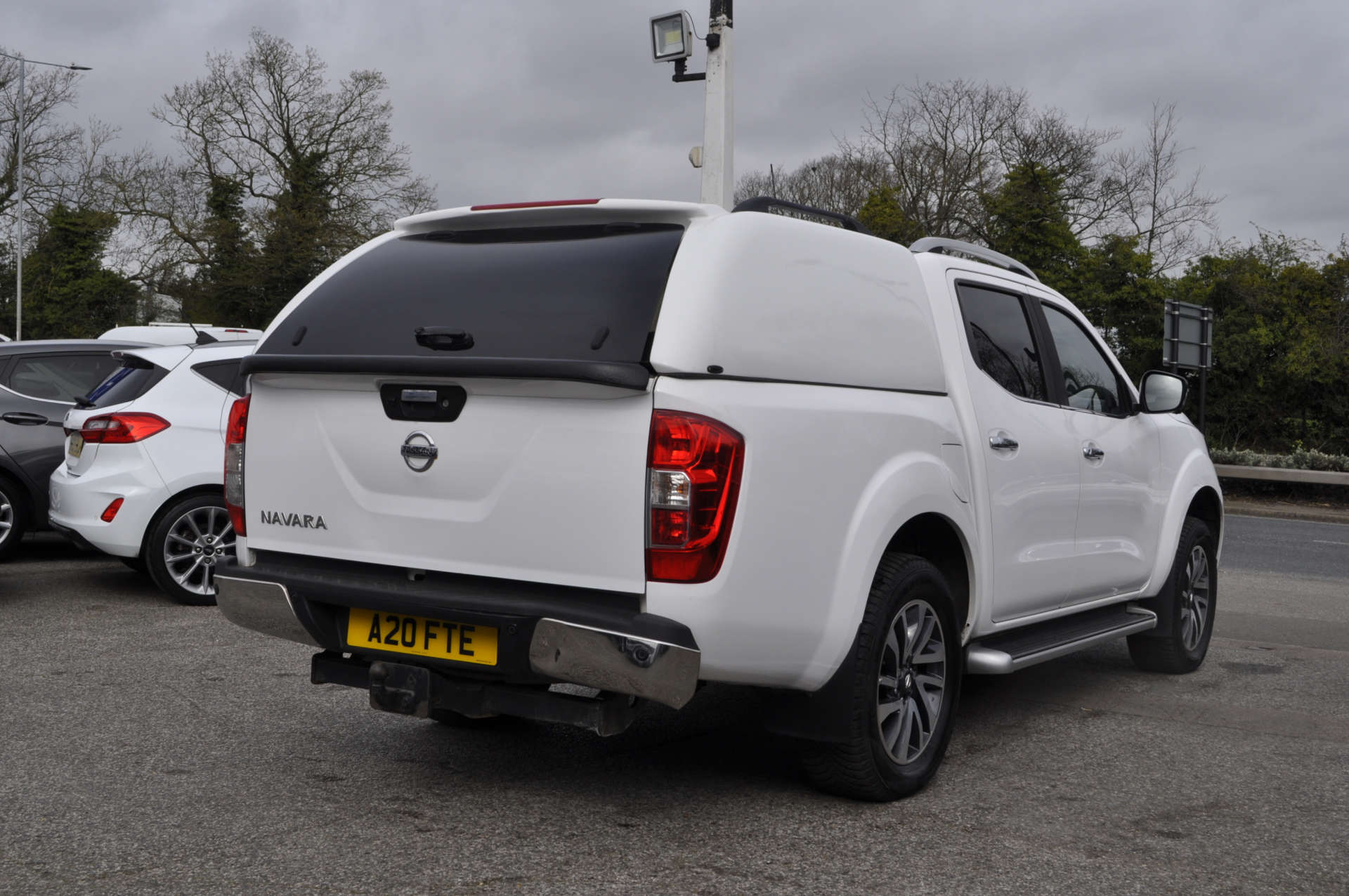 NISSAN NAVARA 2.3 Navara Tekna dCi Auto 4WD 5dr #5