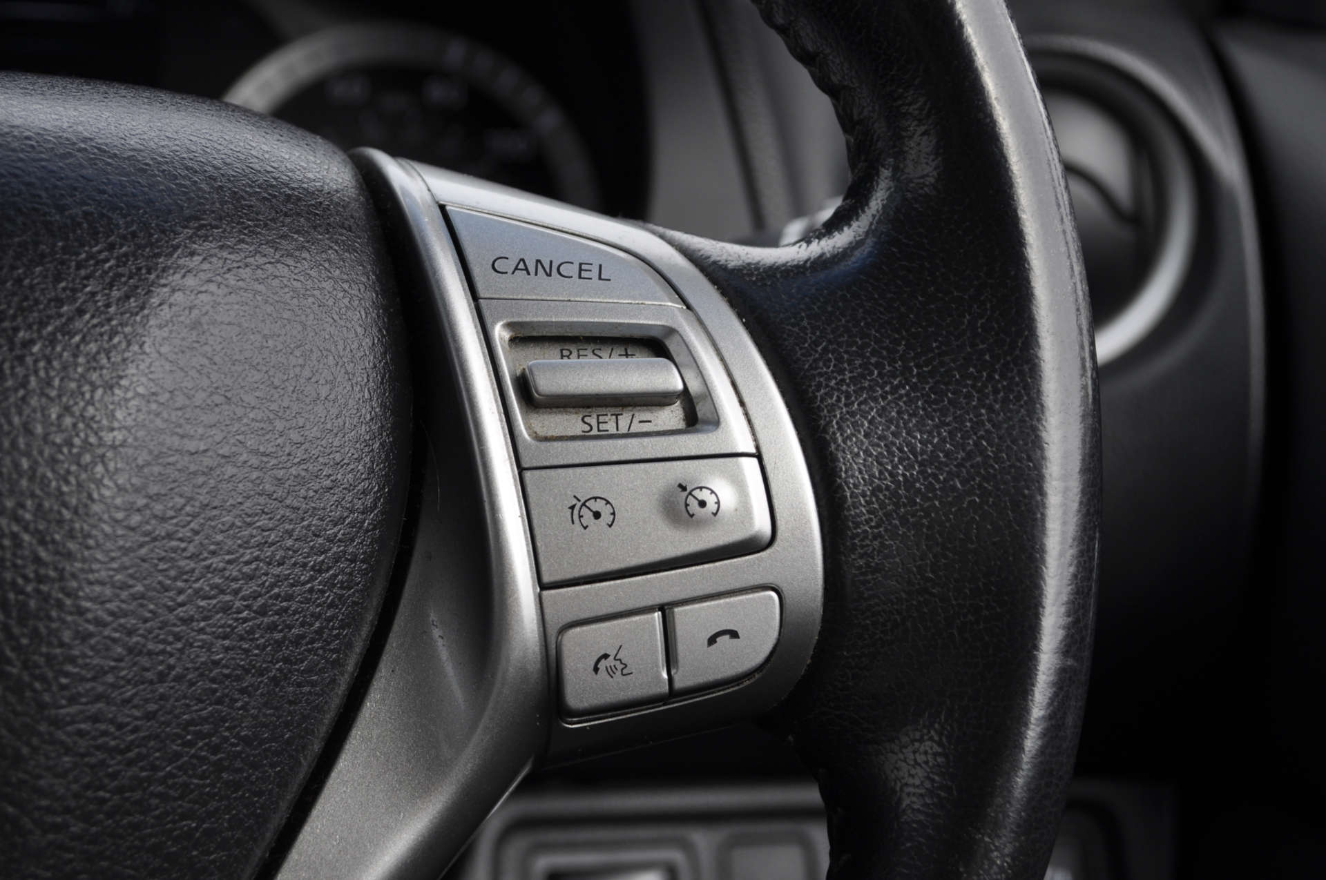 NISSAN NAVARA 2.3 Navara Tekna dCi Auto 4WD 5dr #21