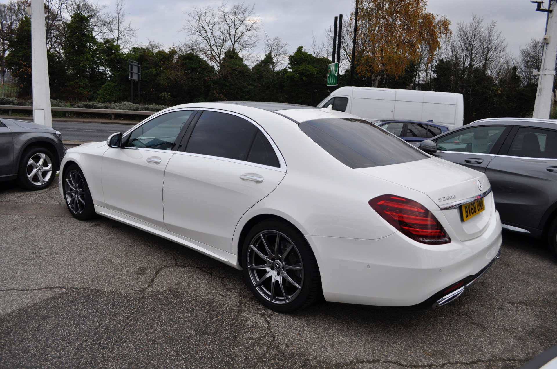 MERCEDES-BENZ S-CLASS 2.9 S 350 D L AMG Line Executive Premium+ Auto 4dr #1