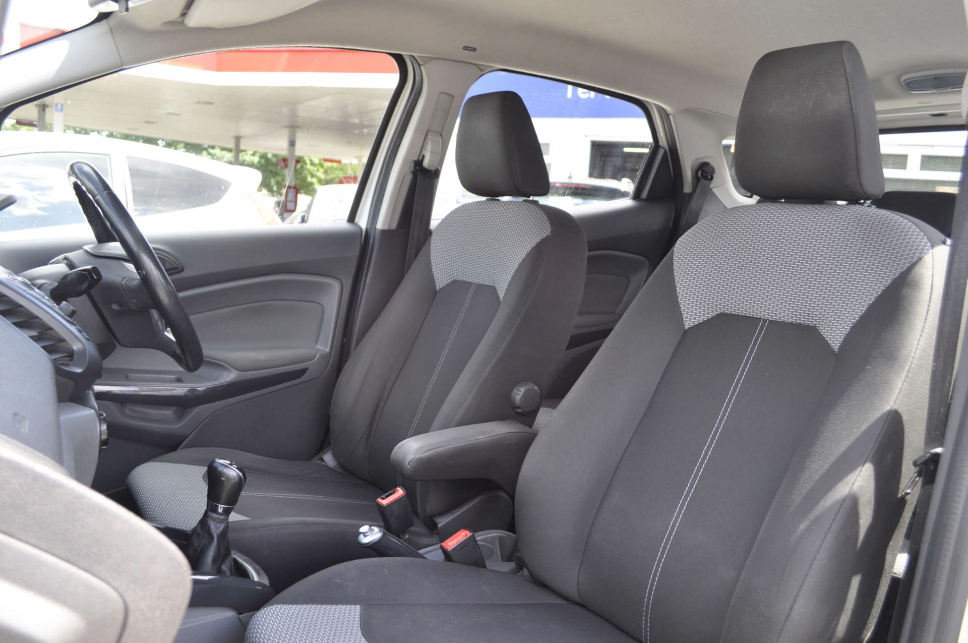FORD ECOSPORT 1.5 EcoSport Titanium TDCI 5dr #9