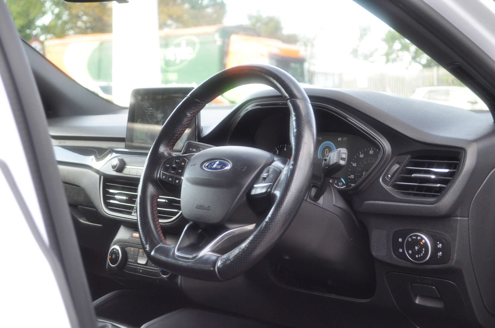 FORD FOCUS 1.0 FOCUS ST-LINE 5dr #6