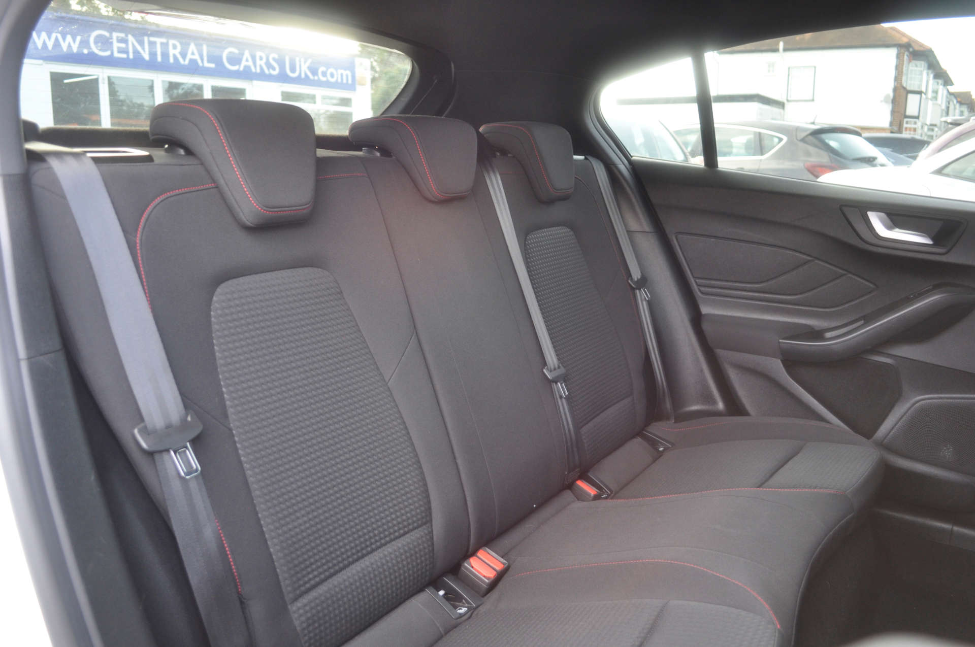 FORD FOCUS 1.0 FOCUS ST-LINE 5dr #8