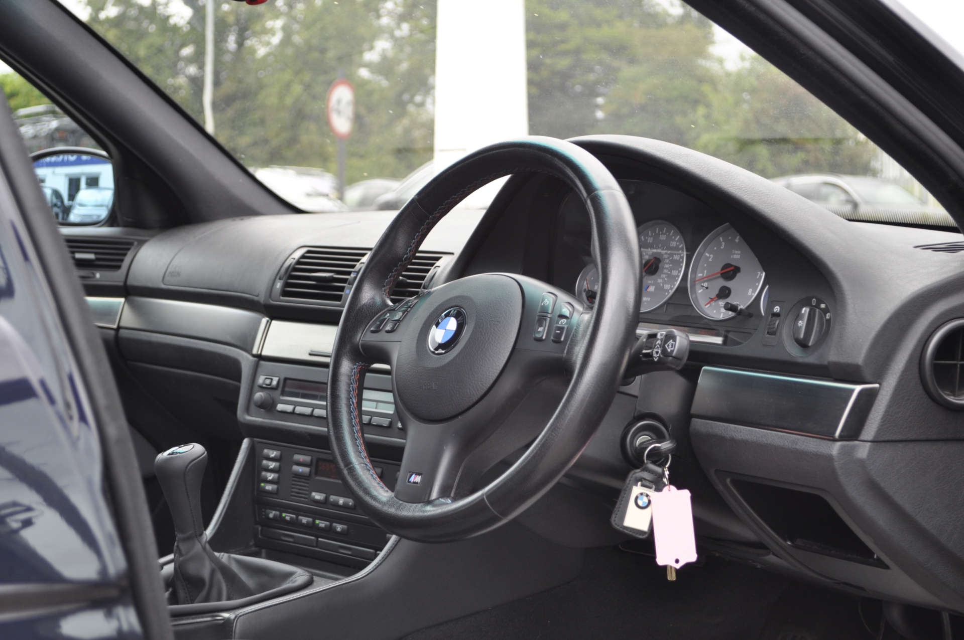 BMW 5 SERIES 4.9 M5 4dr #6